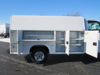 2025 GMC Savana Cutaway 3500 1WT