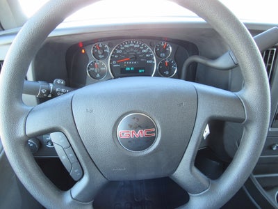 2025 GMC Savana Cutaway 3500 1WT
