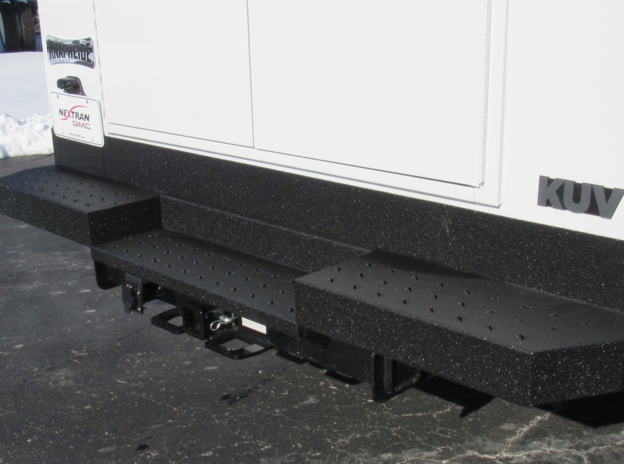 2025 GMC Savana Cutaway 3500 1WT