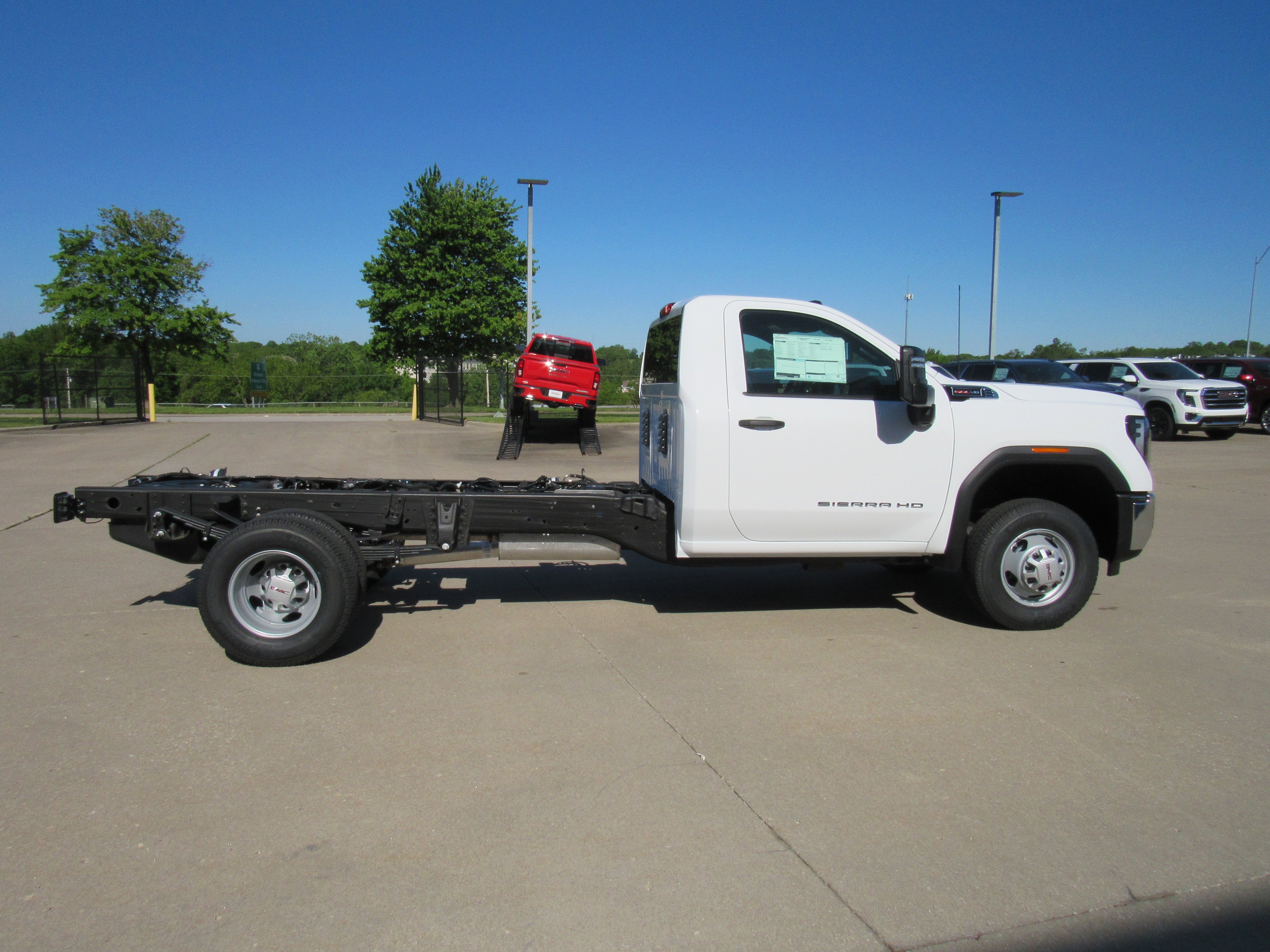 2026 GMC Sierra 3500 HD Chassis Cab Pro