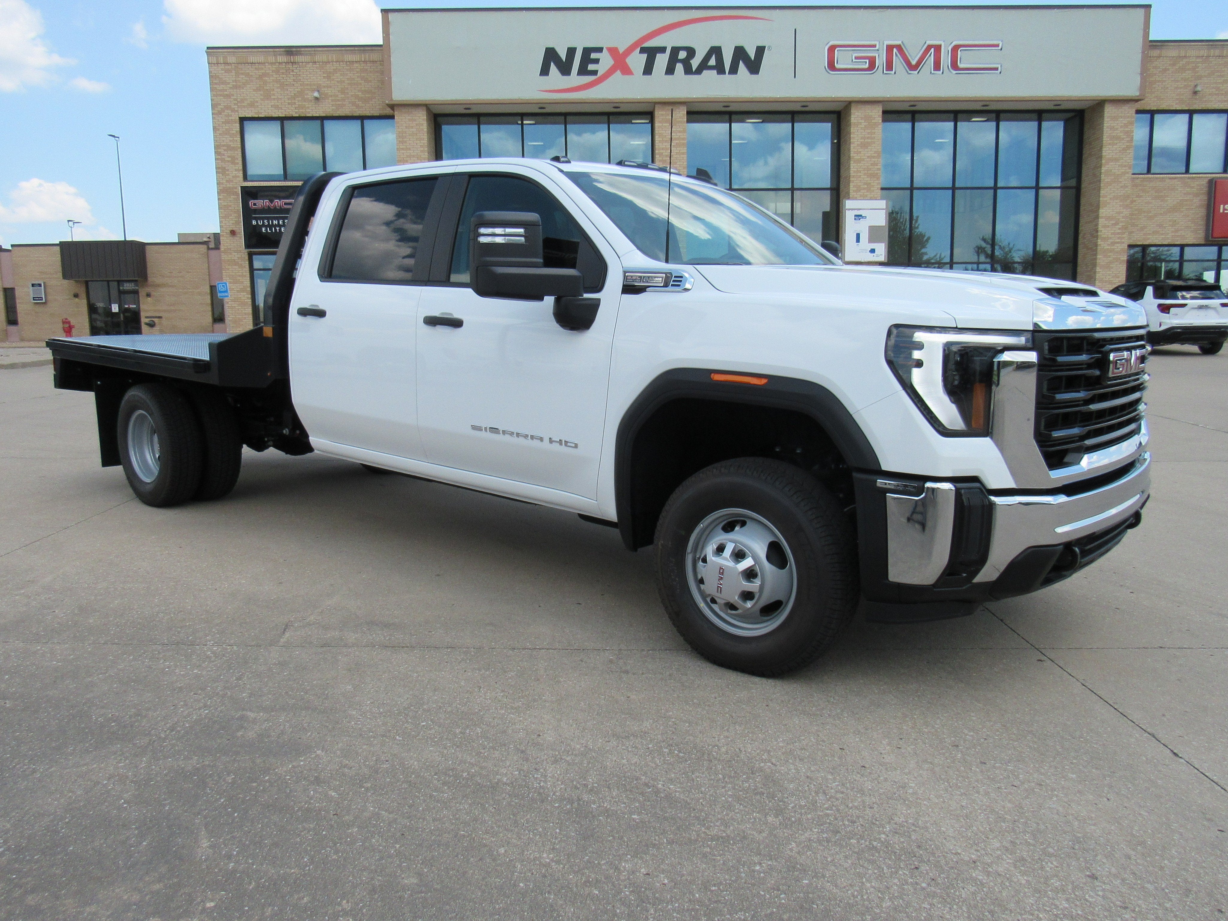 2026 GMC Sierra 3500 HD Chassis Cab Pro