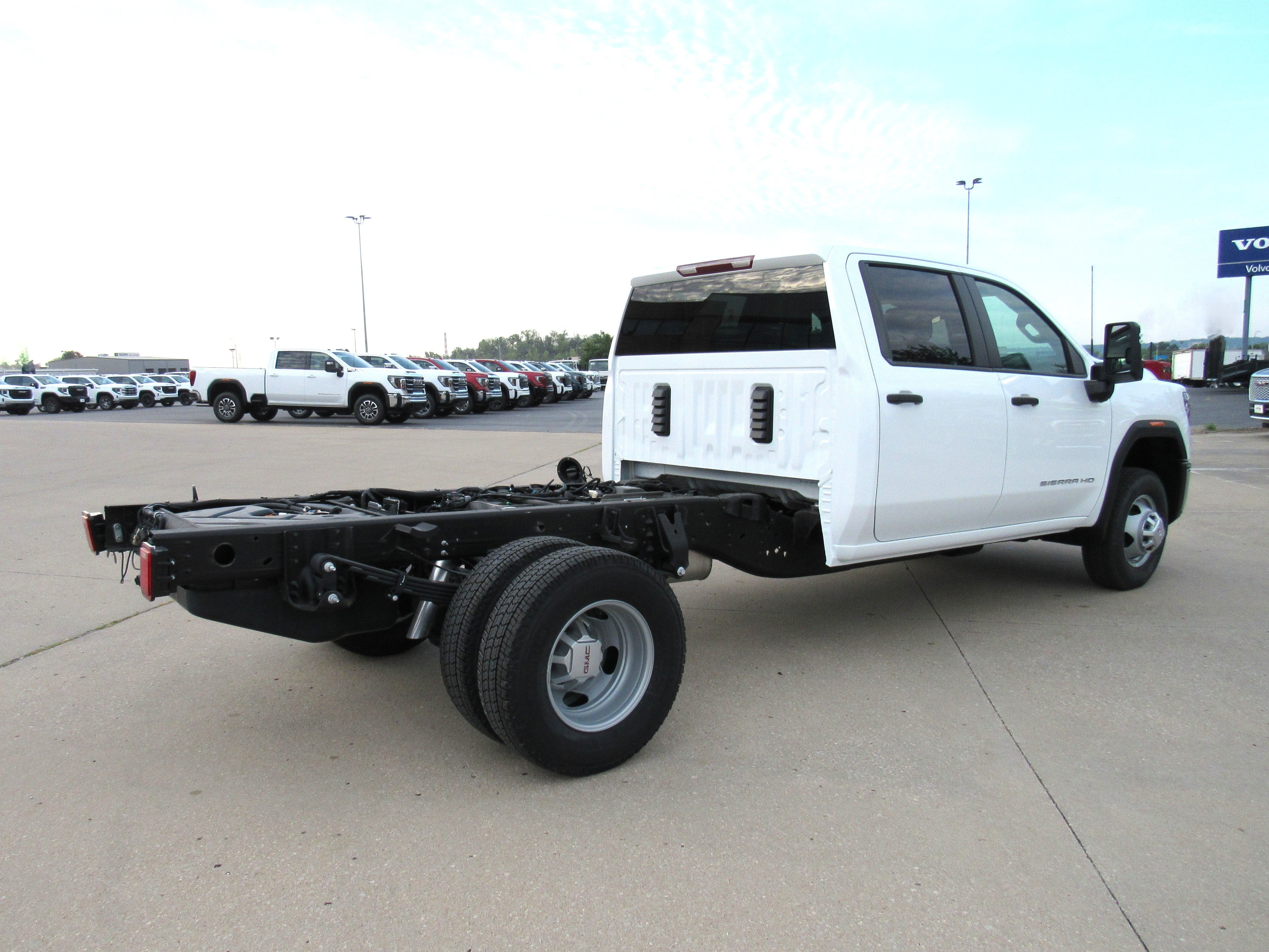 2026 GMC Sierra 3500 HD Chassis Cab Pro