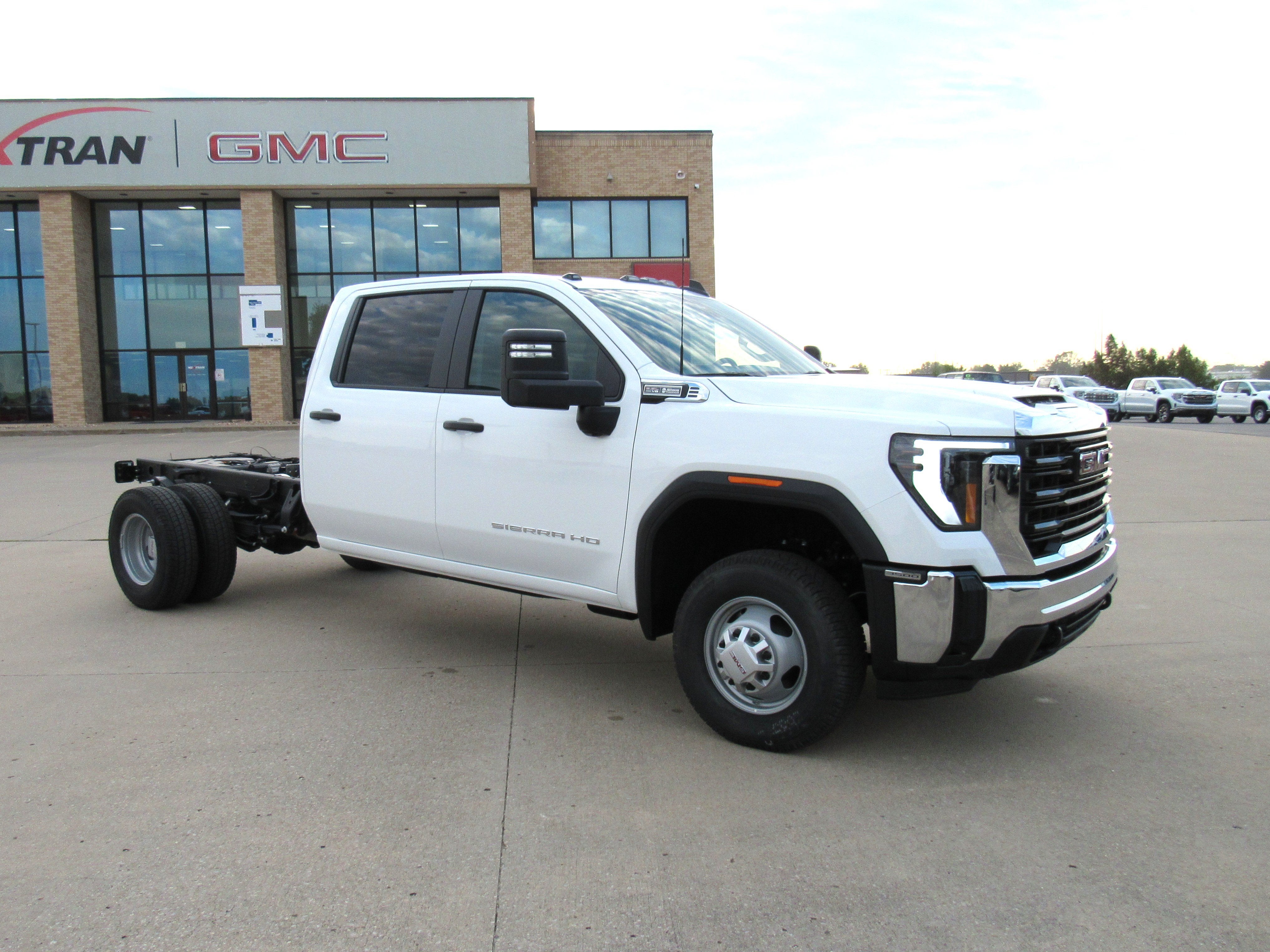 2026 GMC Sierra 3500 HD Chassis Cab Pro