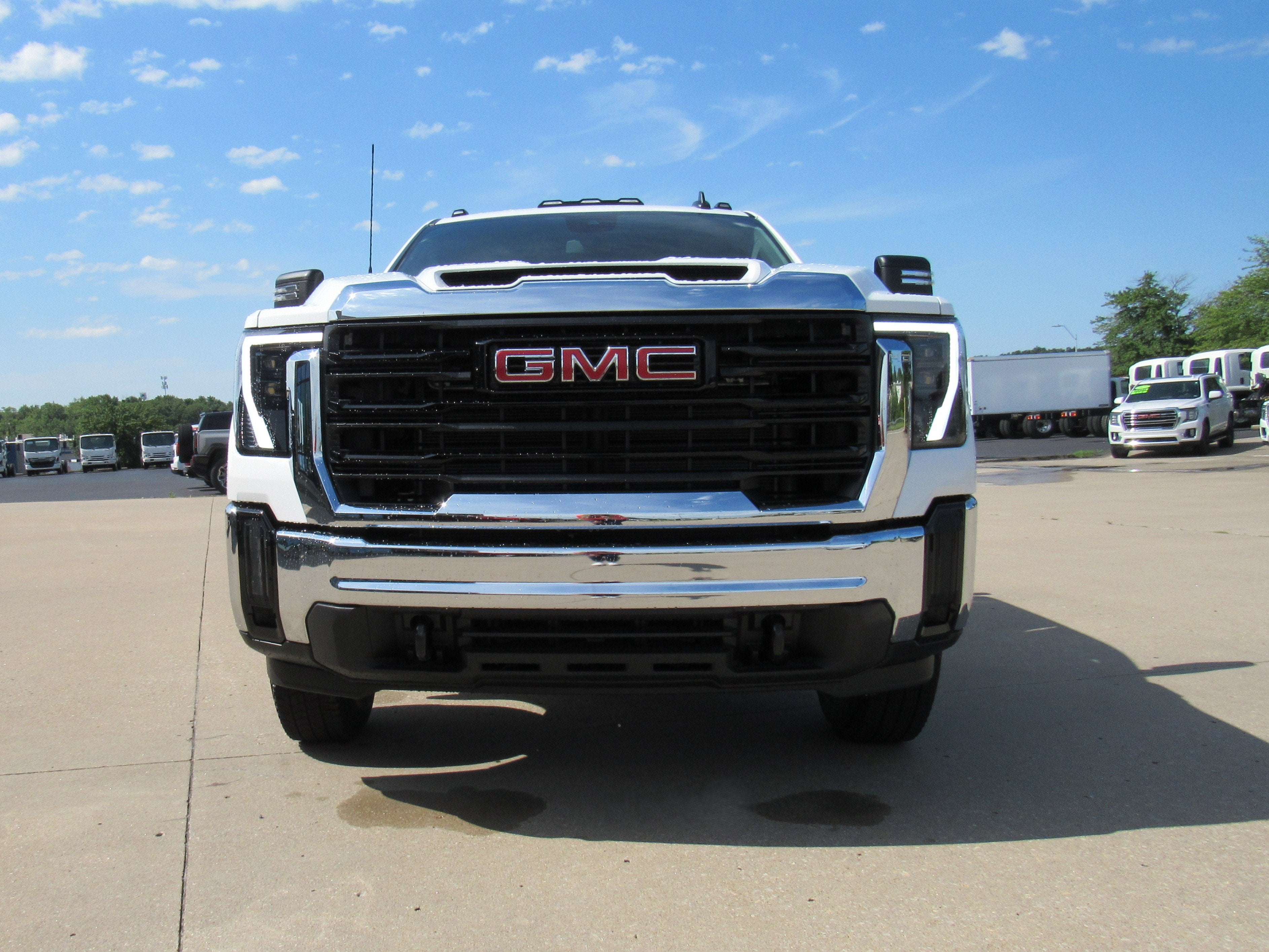 2026 GMC Sierra 3500 HD Chassis Cab Pro