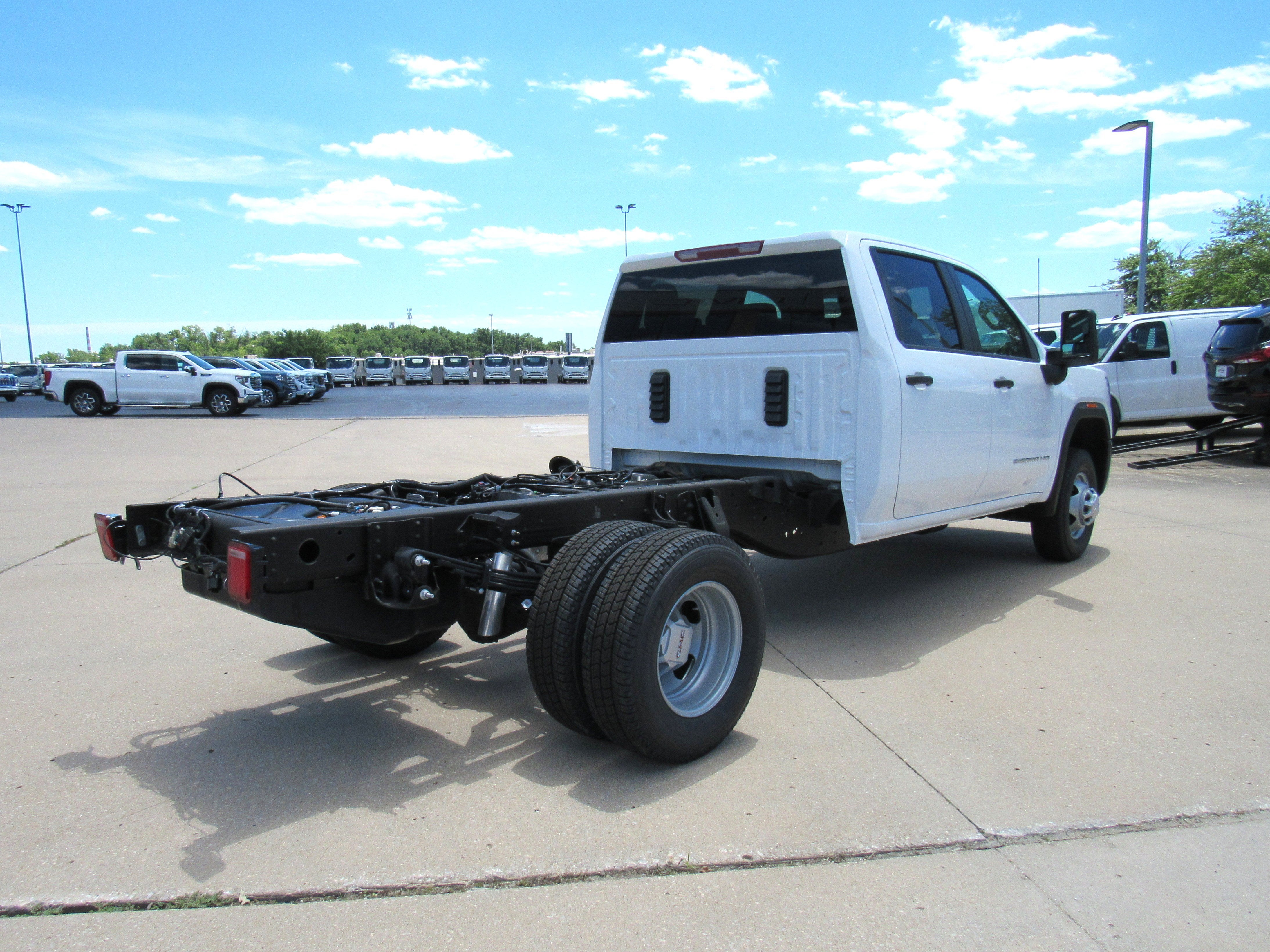 2026 GMC Sierra 3500 HD Chassis Cab Pro