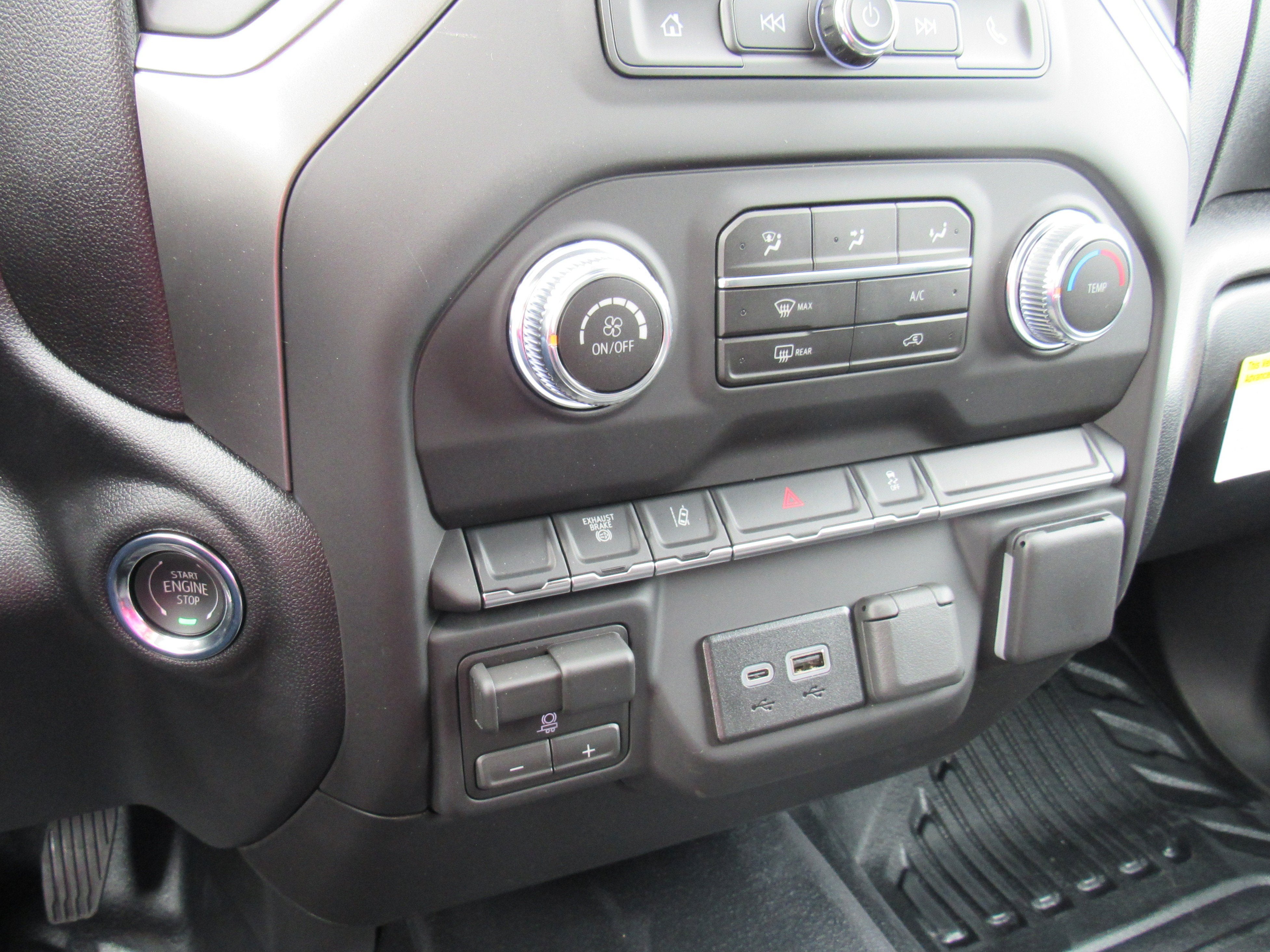 2026 GMC Sierra 3500 HD Chassis Cab Pro