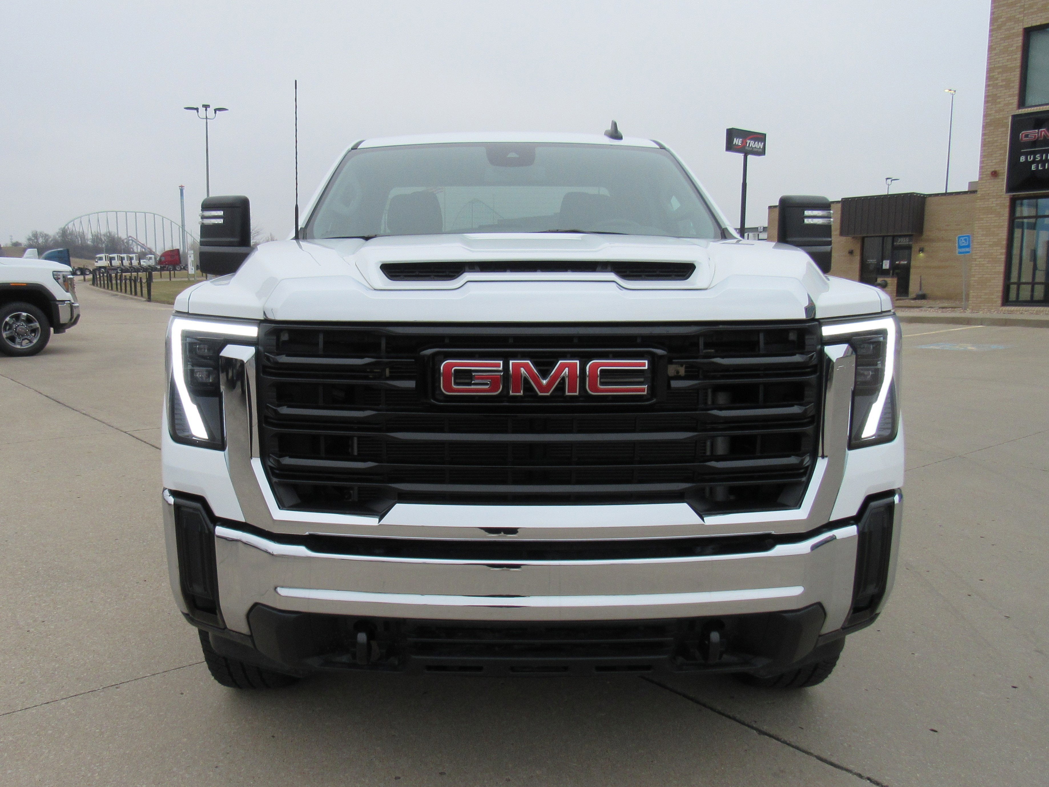 2025 GMC Sierra 3500 HD Pro