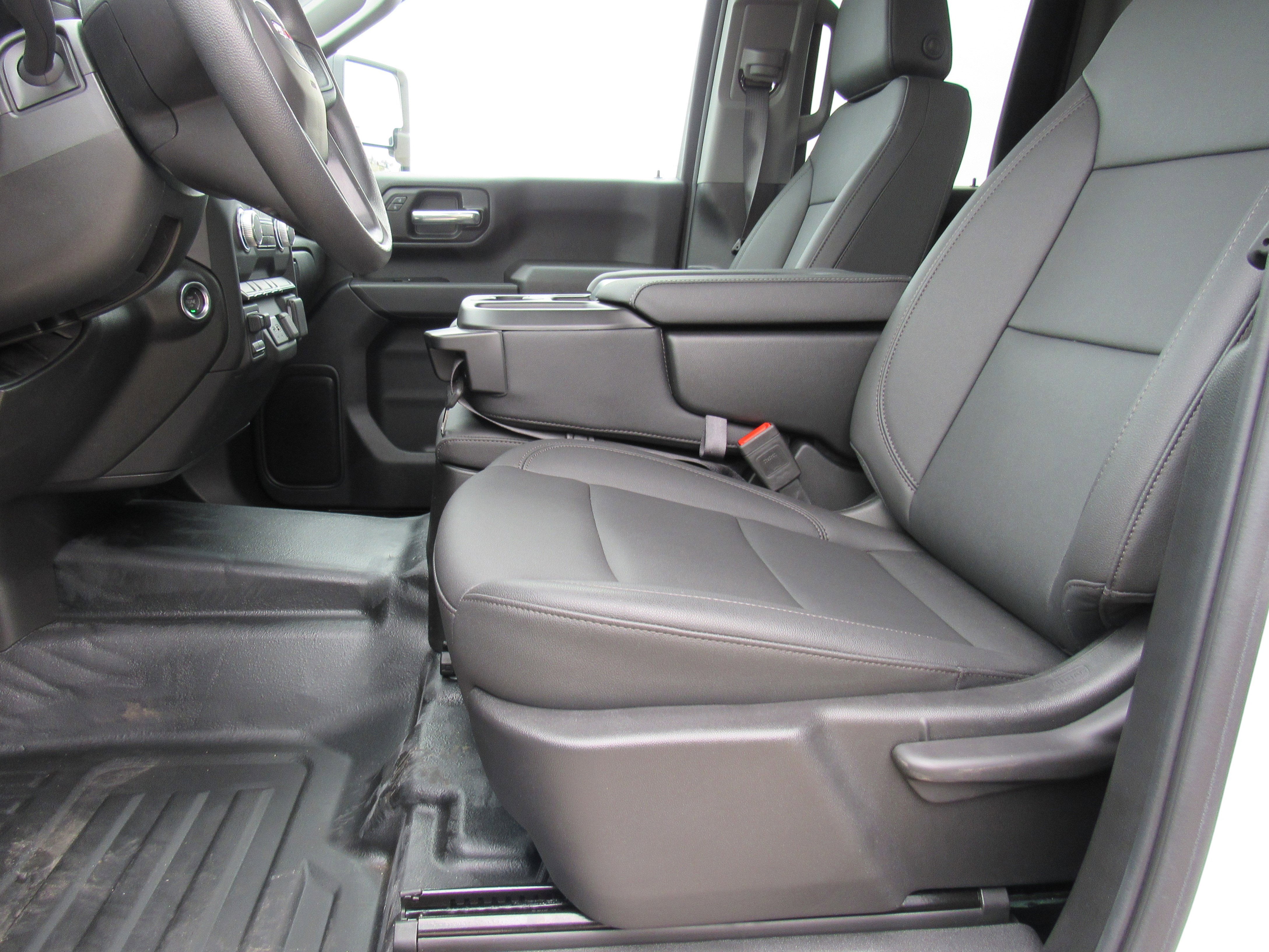 2025 GMC Sierra 3500 HD Pro