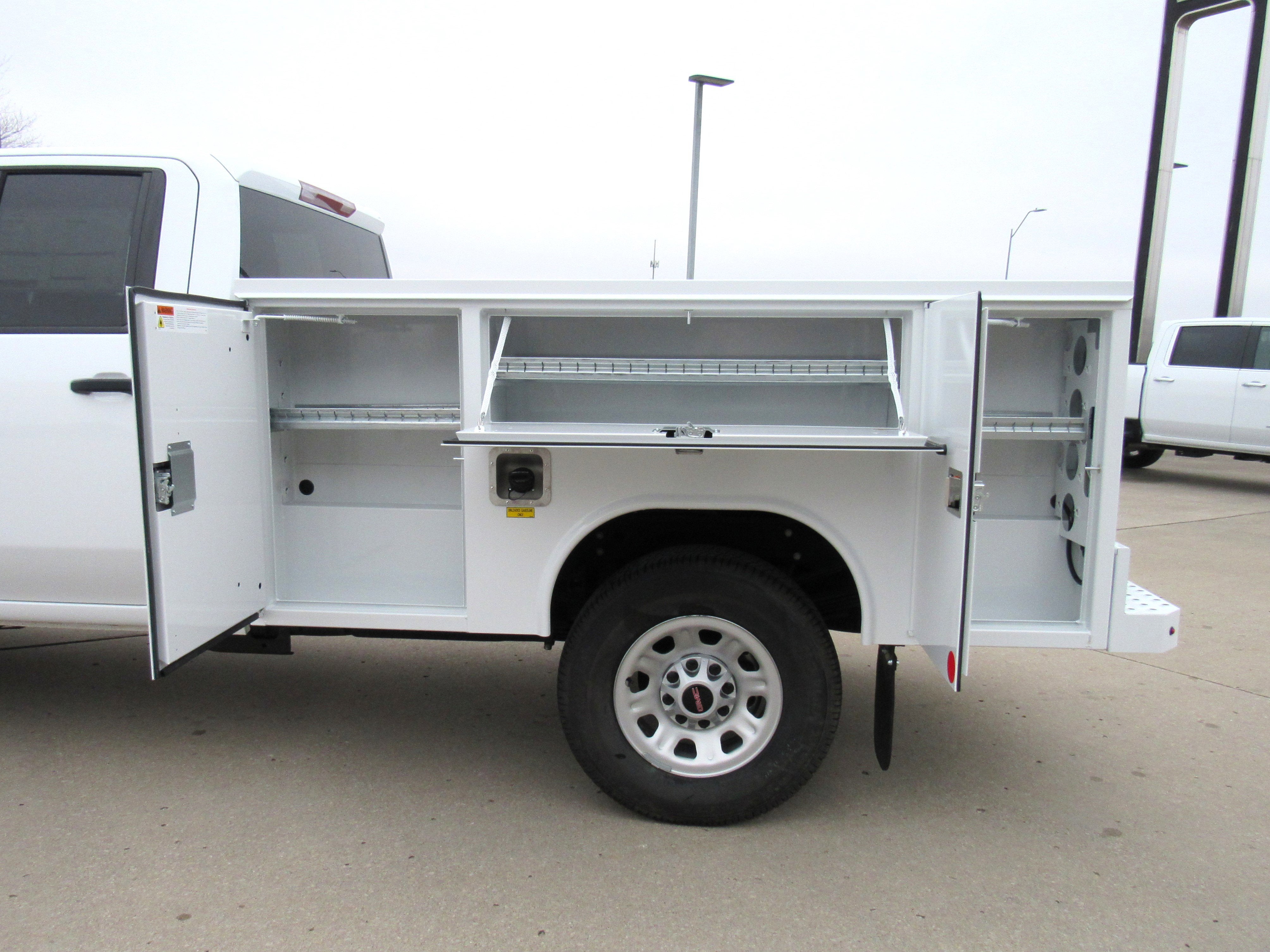 2025 GMC Sierra 3500 HD Pro