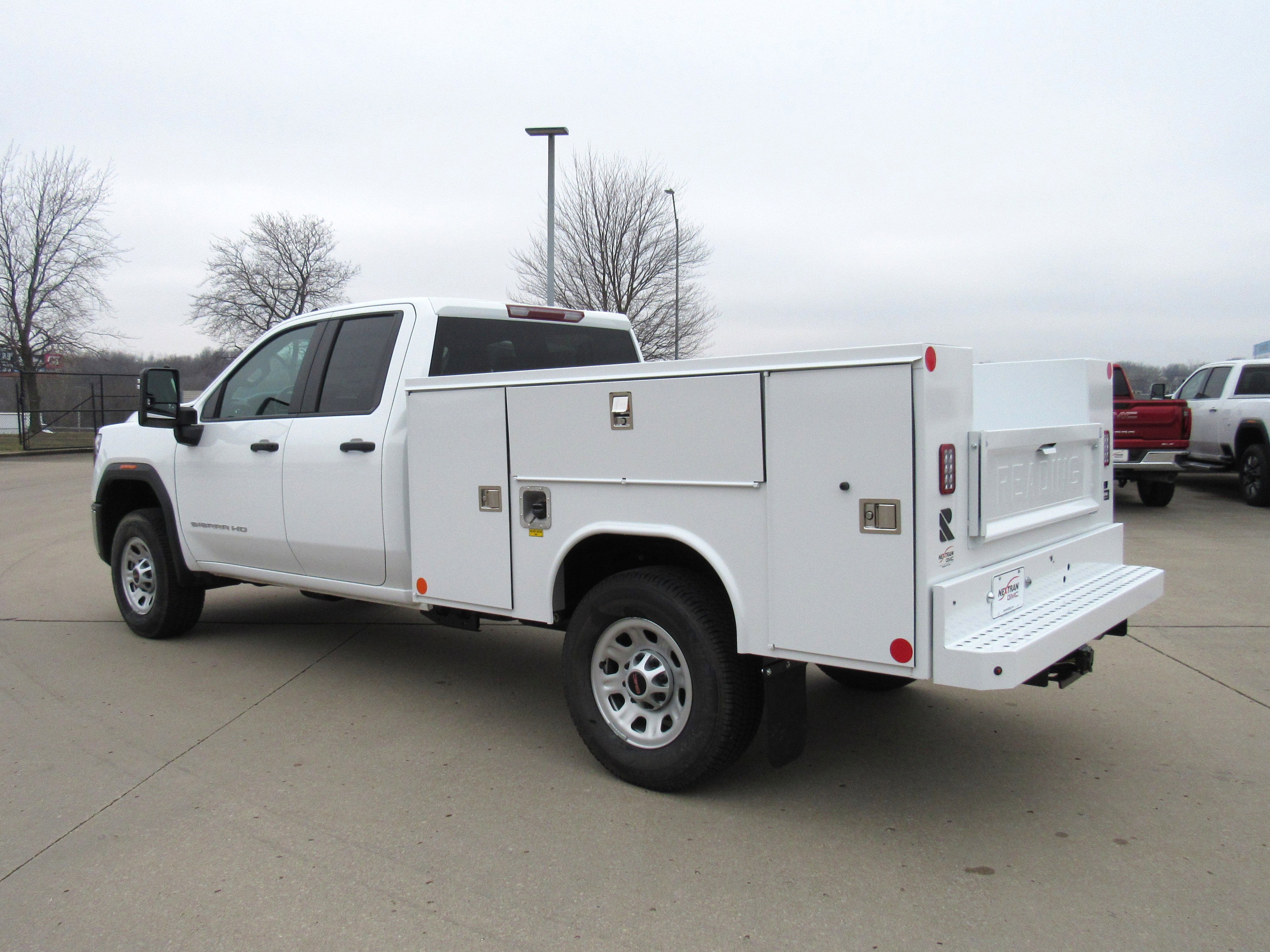 2025 GMC Sierra 3500 HD Pro