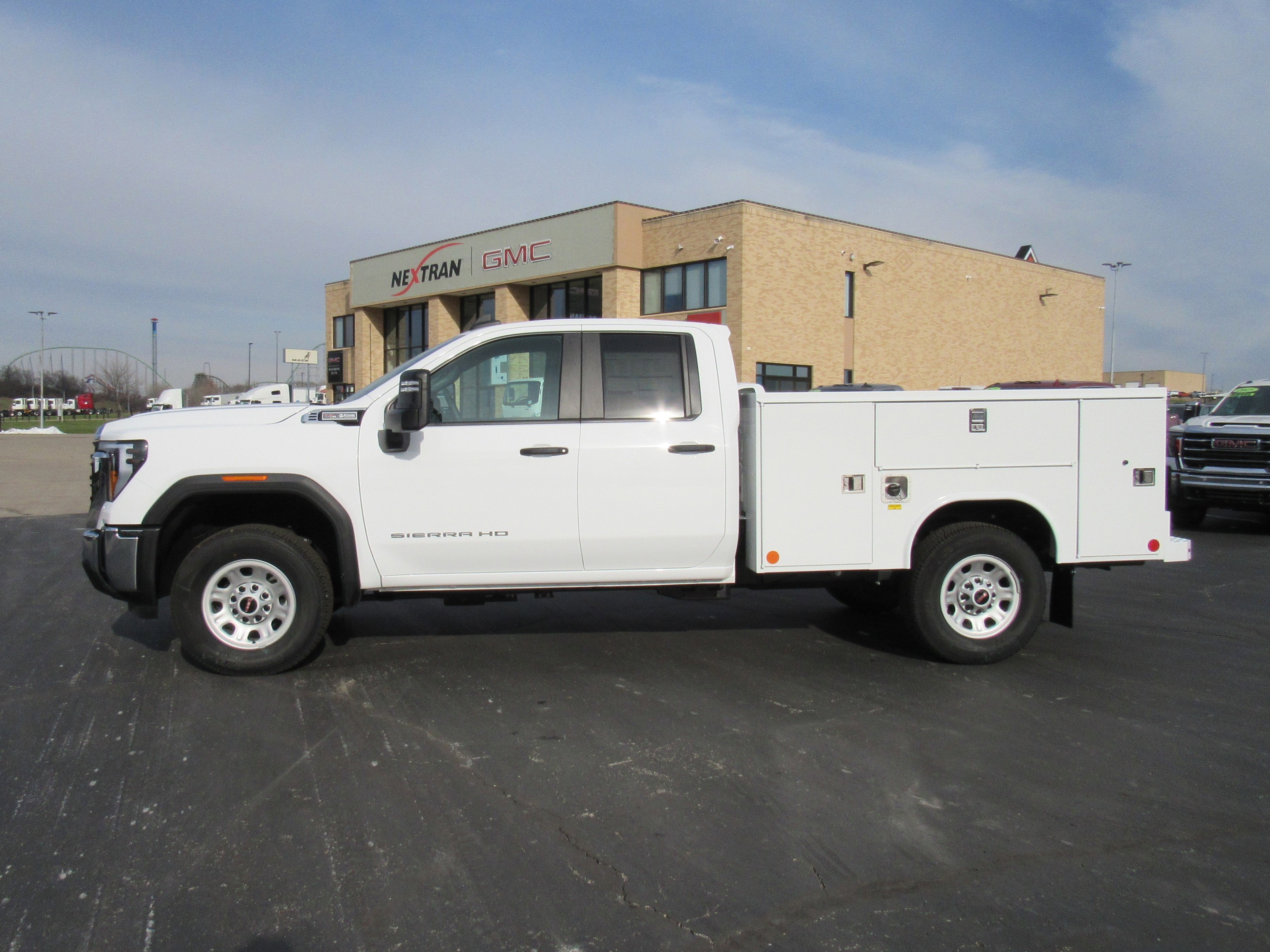 2025 GMC Sierra 3500 HD Pro