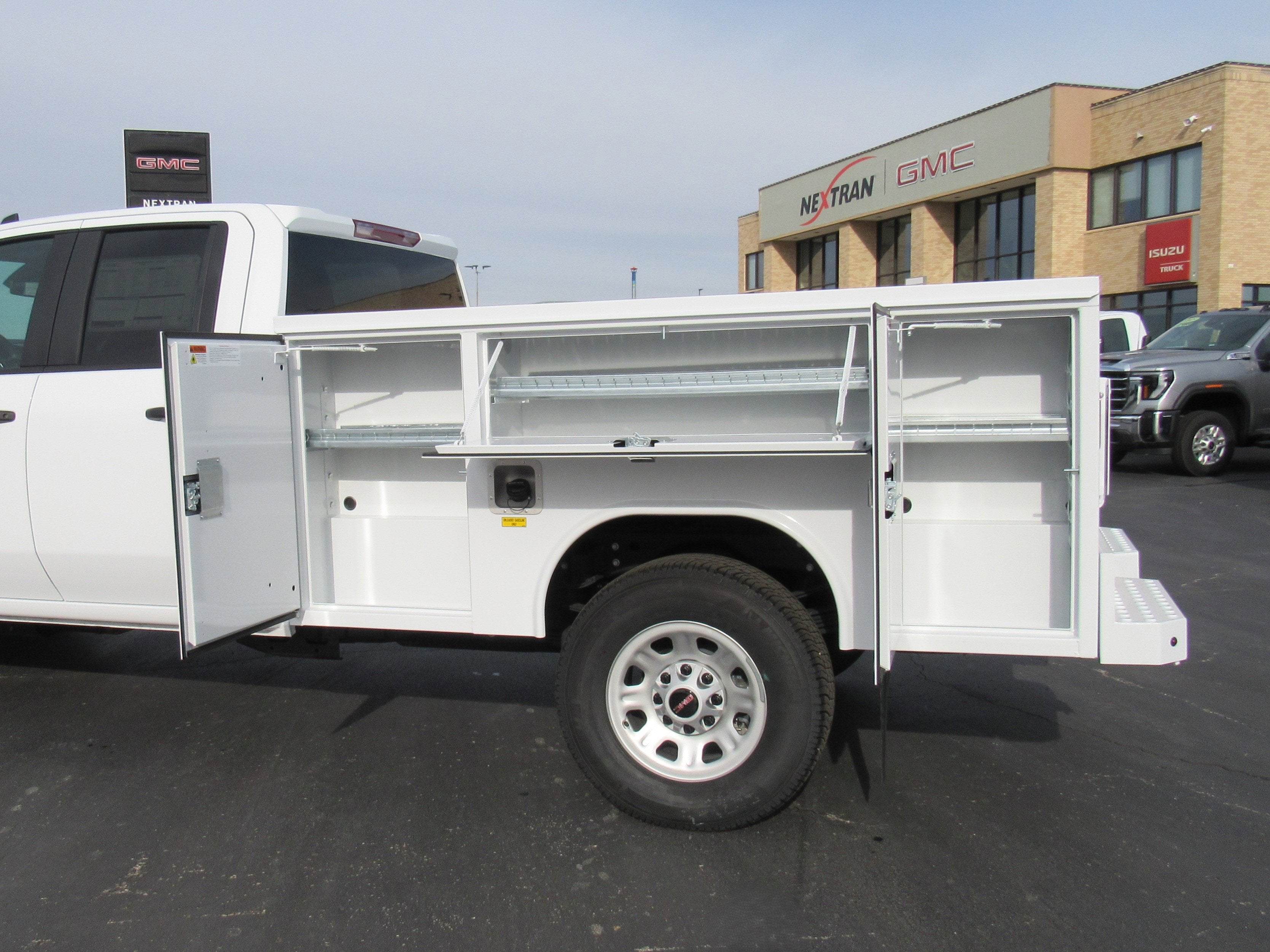 2025 GMC Sierra 3500 HD Pro