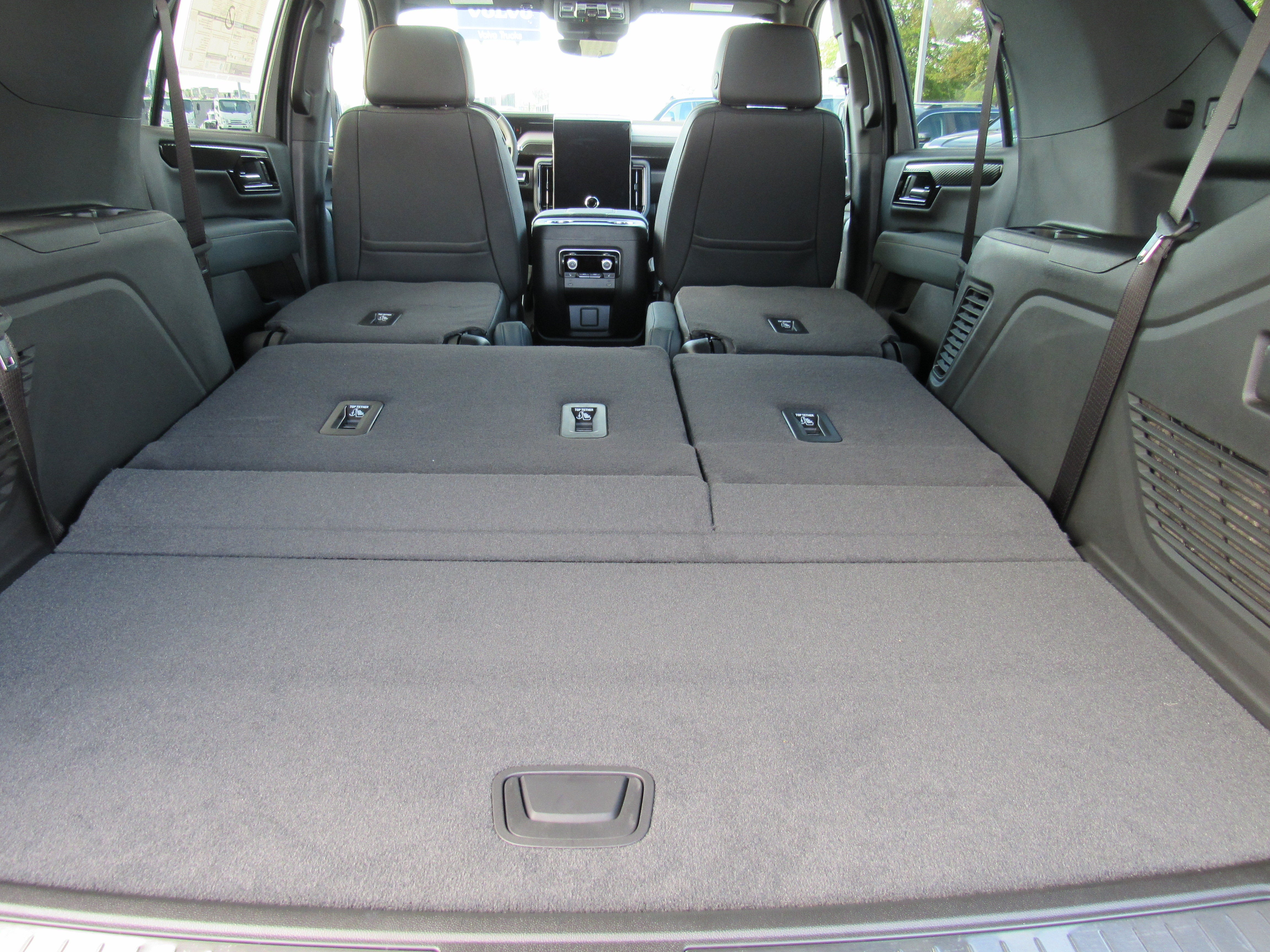 2027 GMC Yukon AT4
