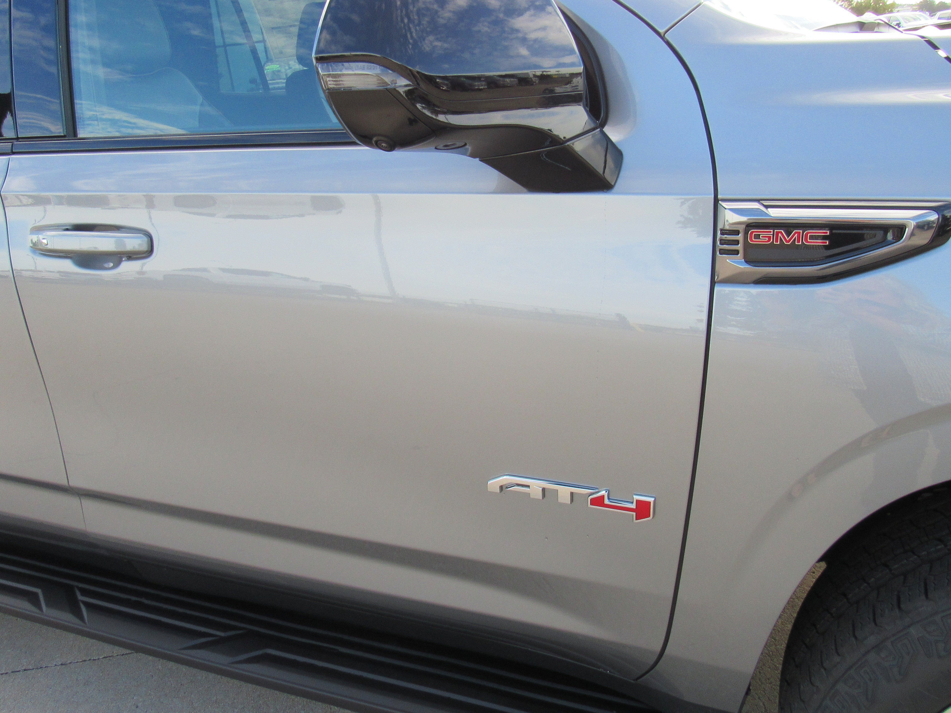 2027 GMC Yukon AT4