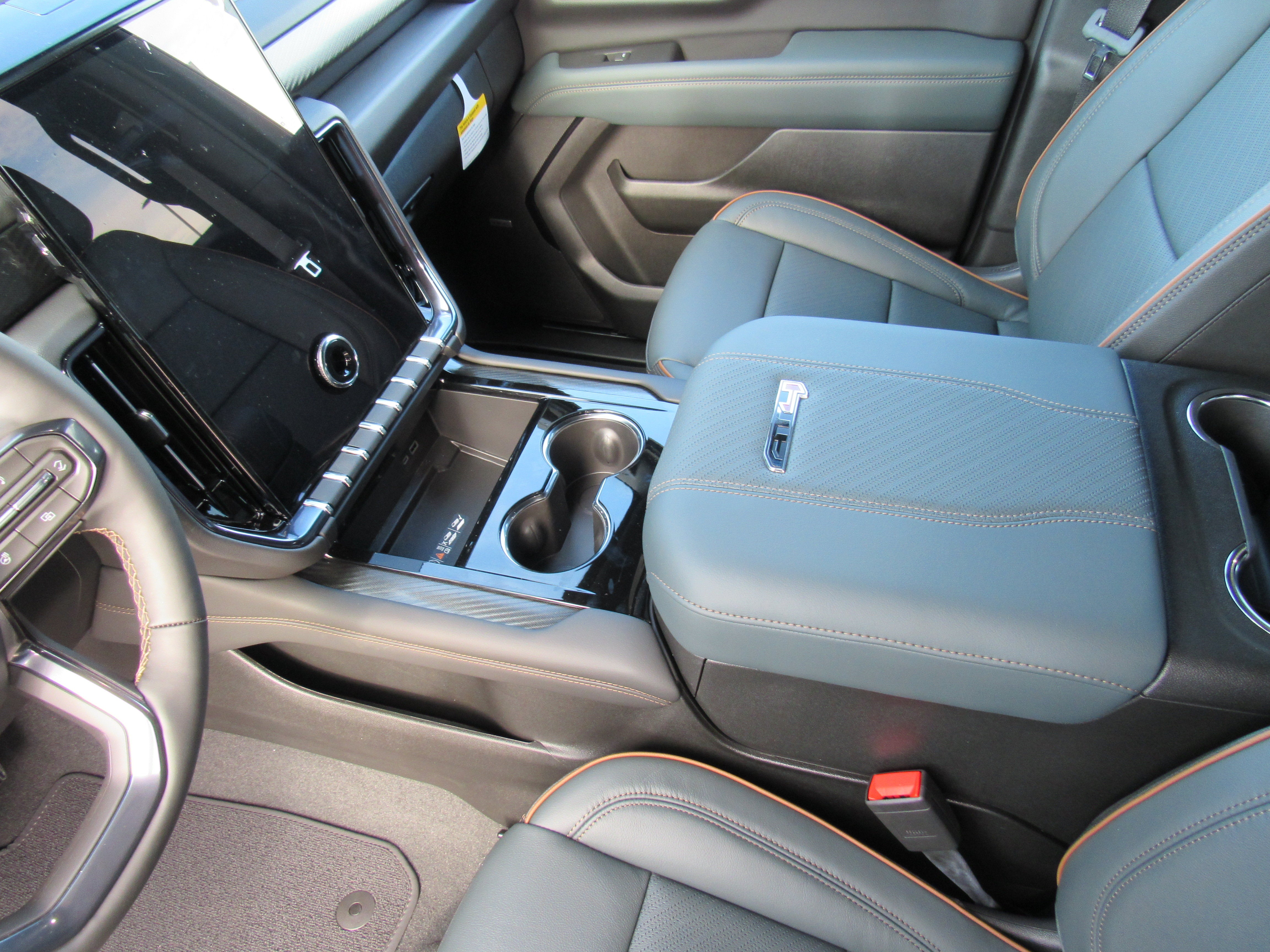 2027 GMC Yukon AT4