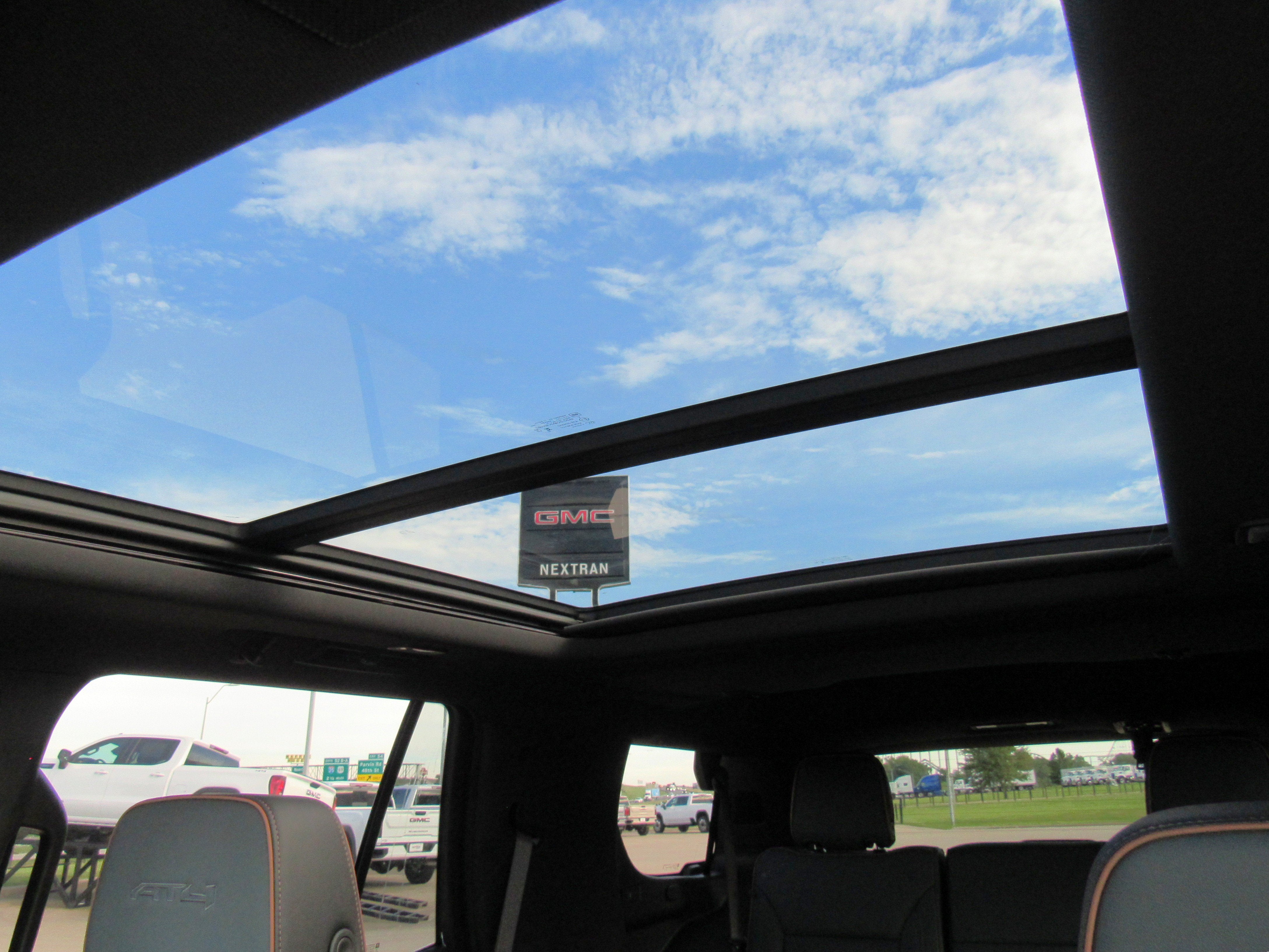 2027 GMC Yukon AT4