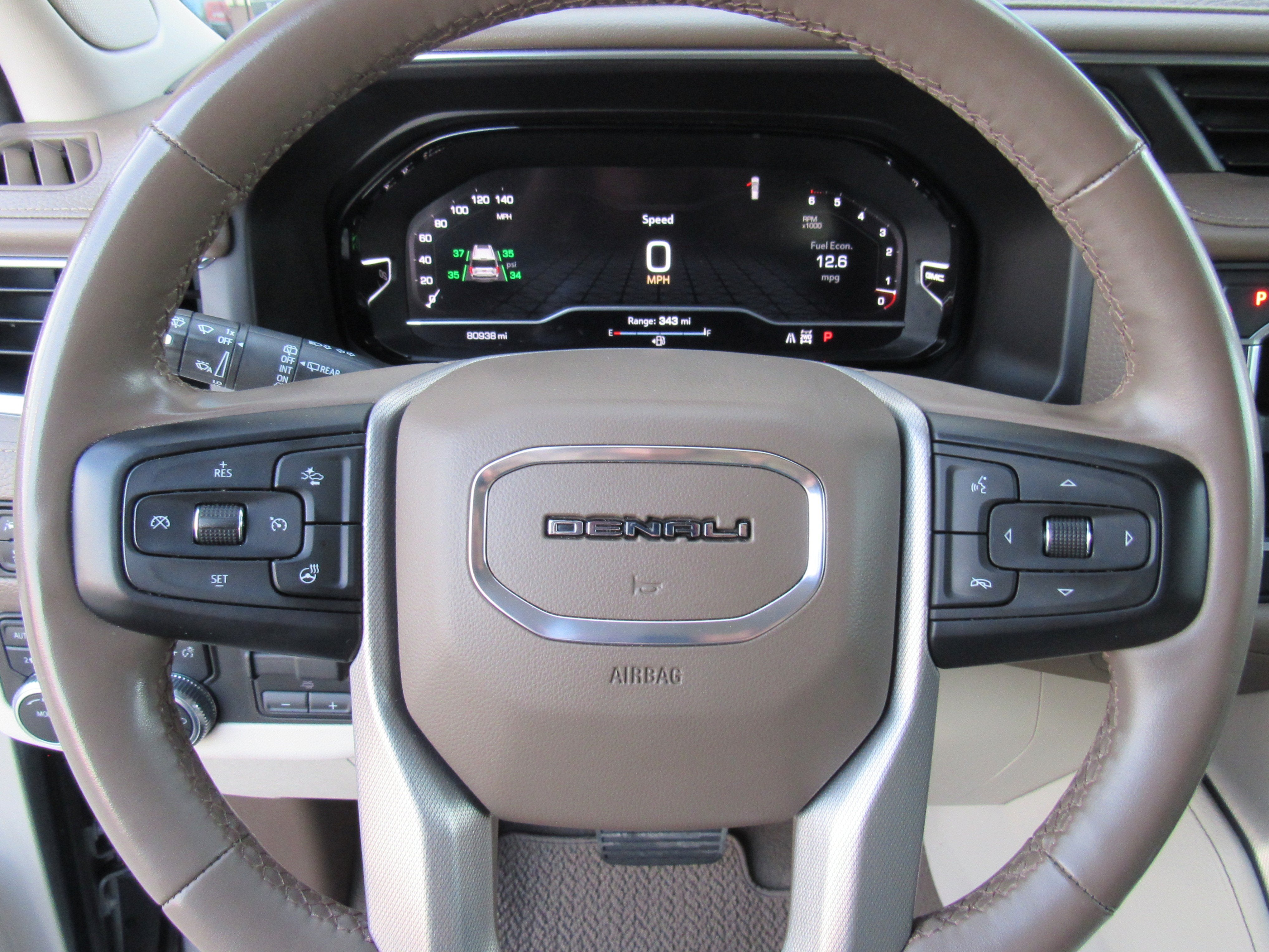 2023 GMC Yukon Denali