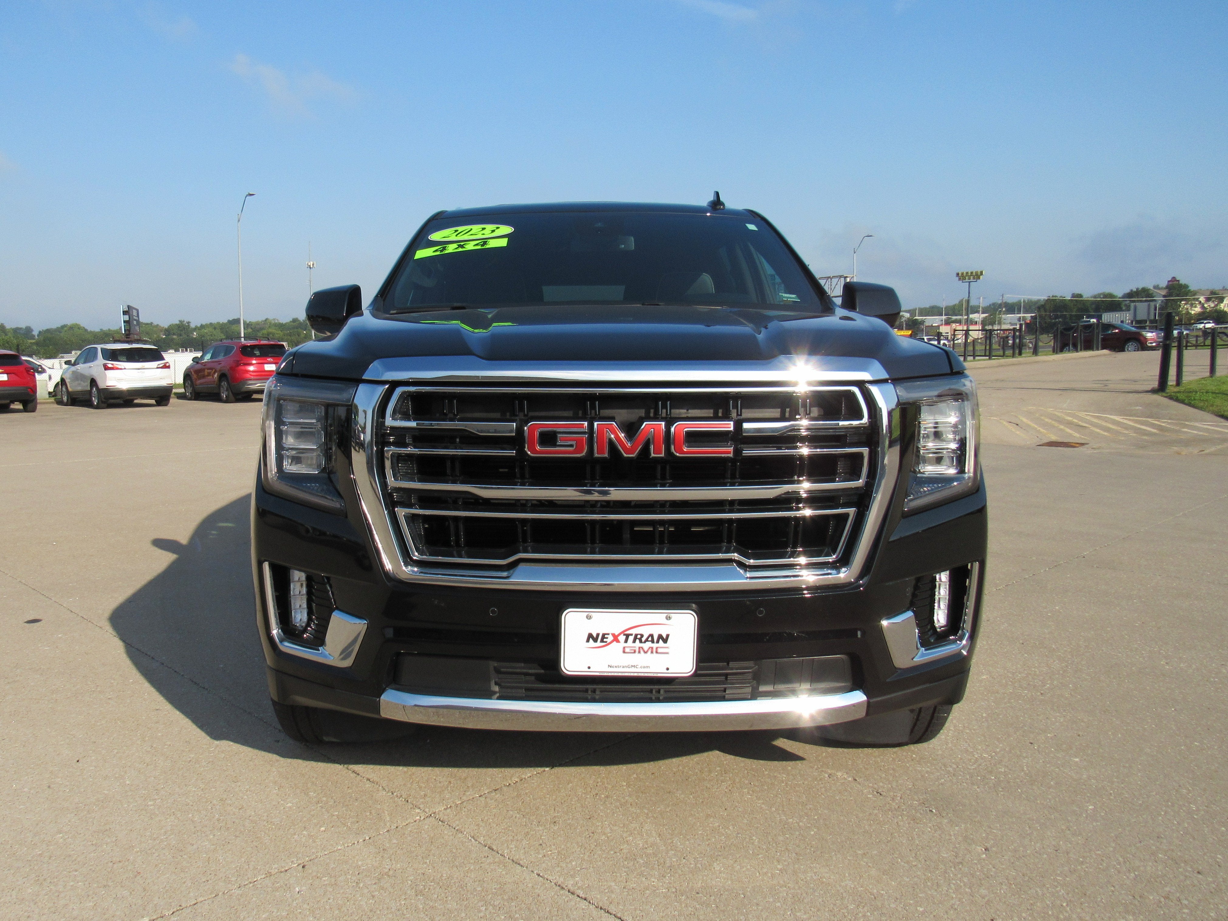 2023 GMC Yukon XL SLT
