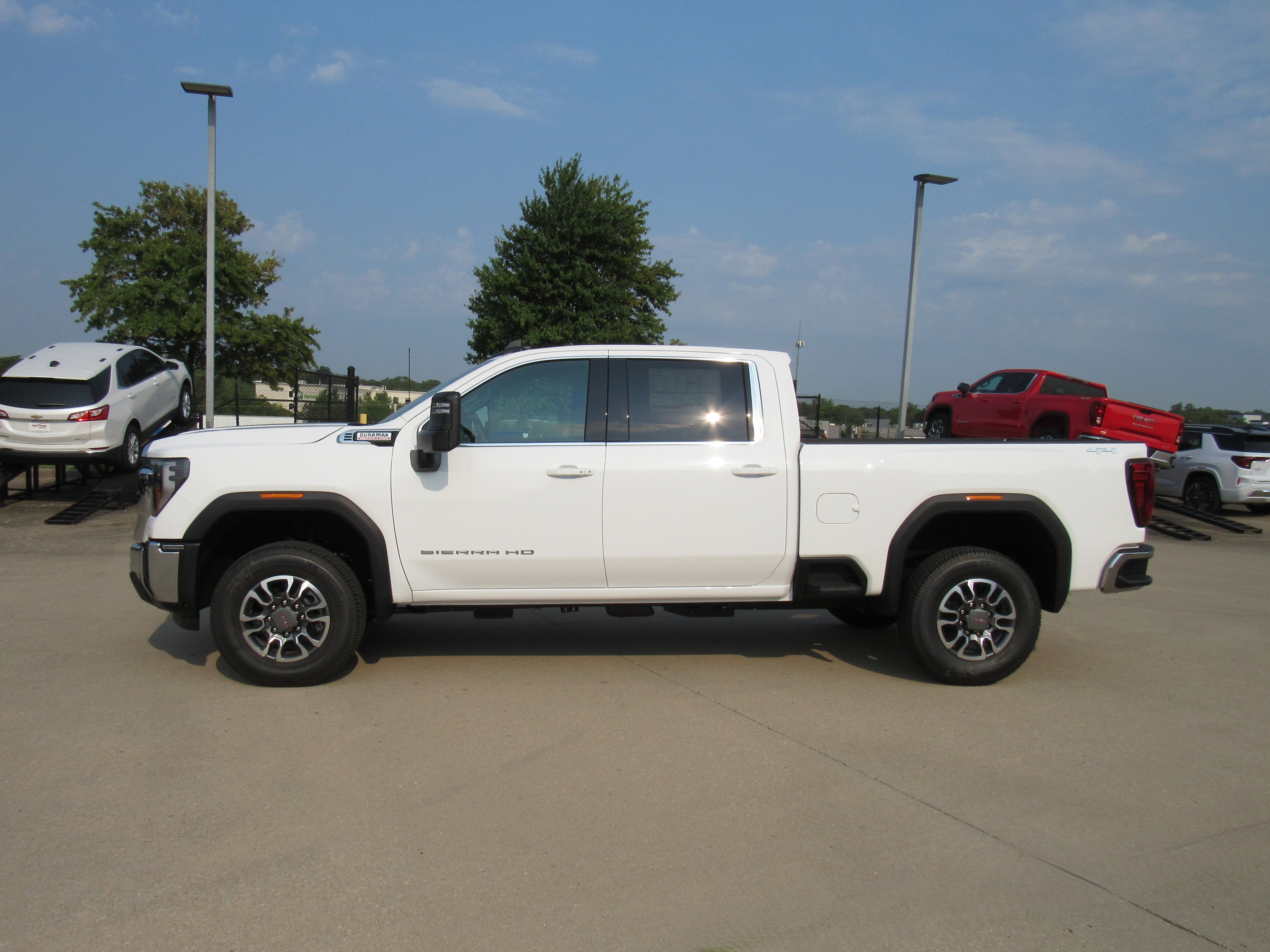 2026 GMC Sierra 2500 HD SLE