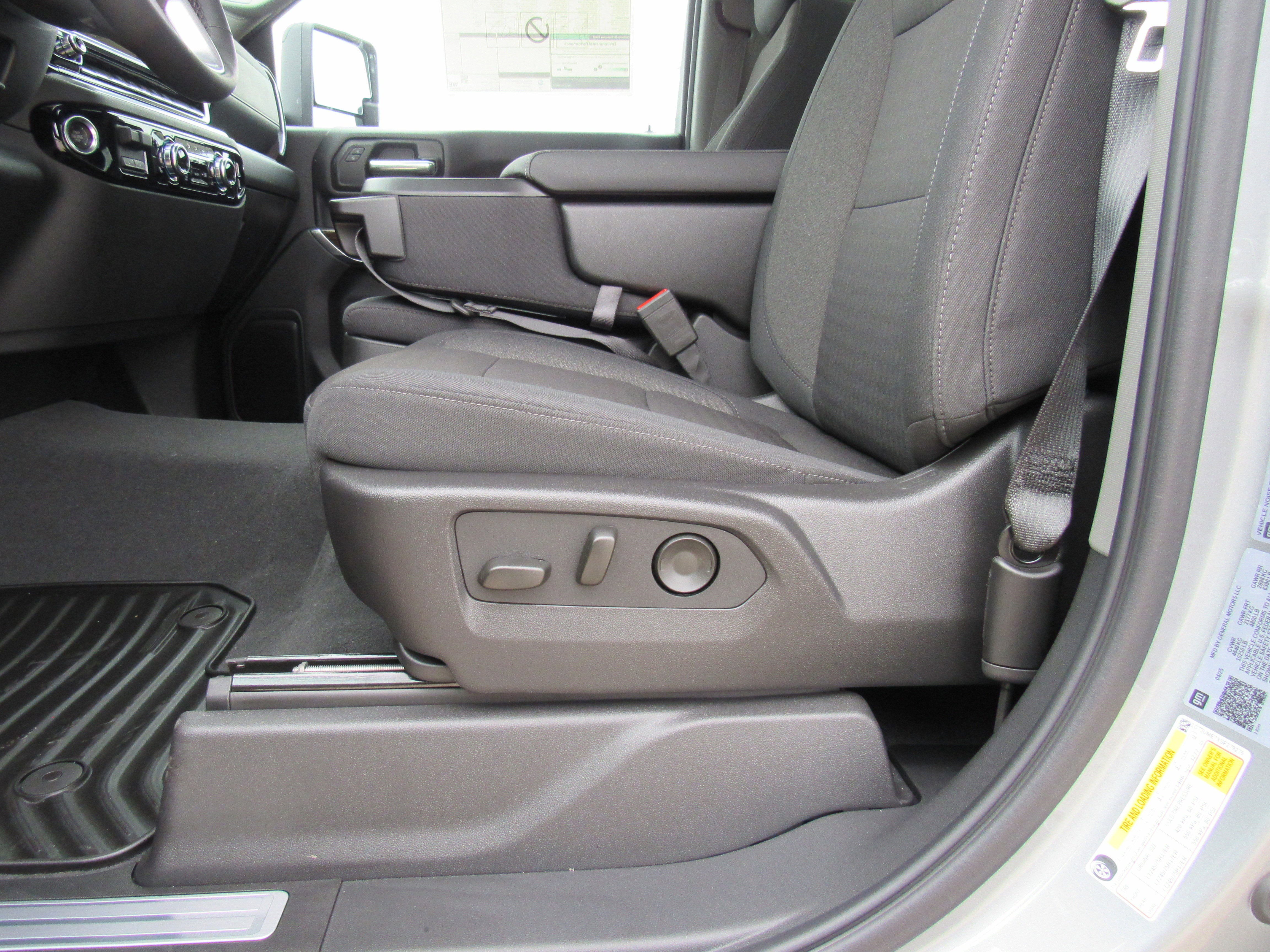 2025 GMC Sierra 2500 HD SLE