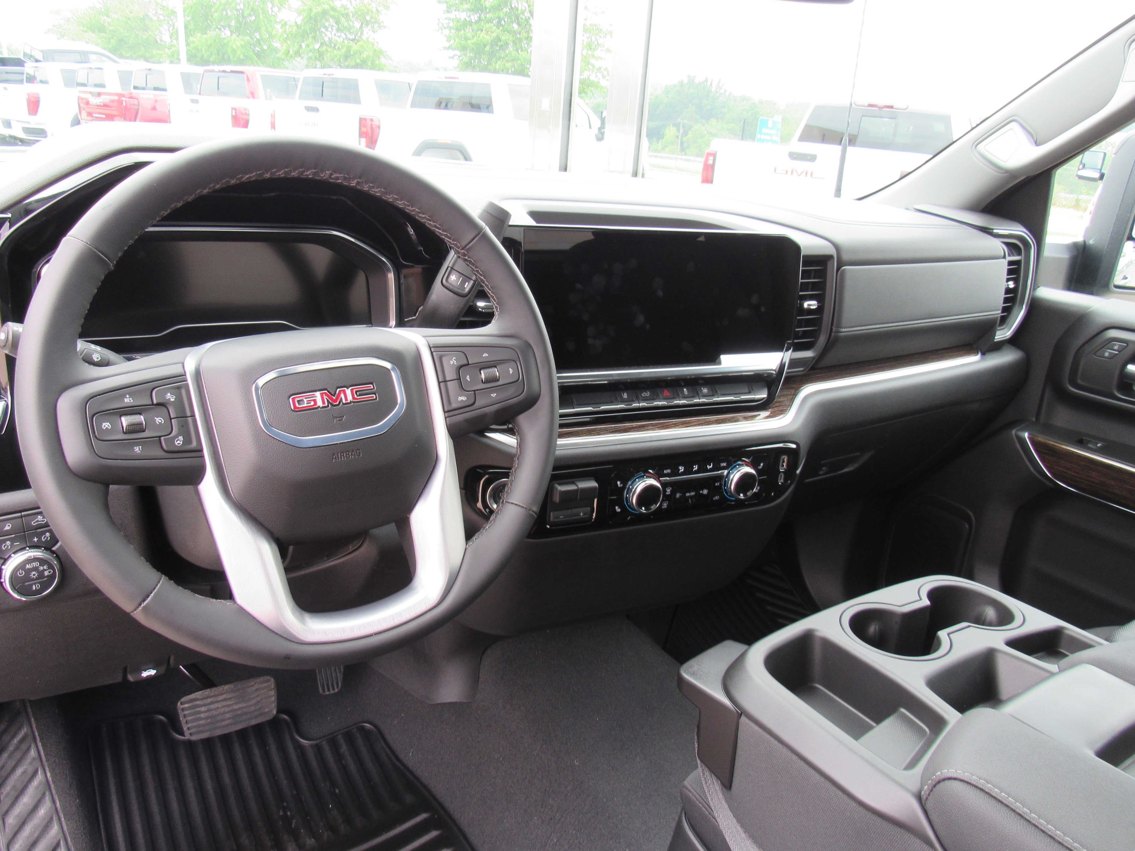 2025 GMC Sierra 2500 HD SLE