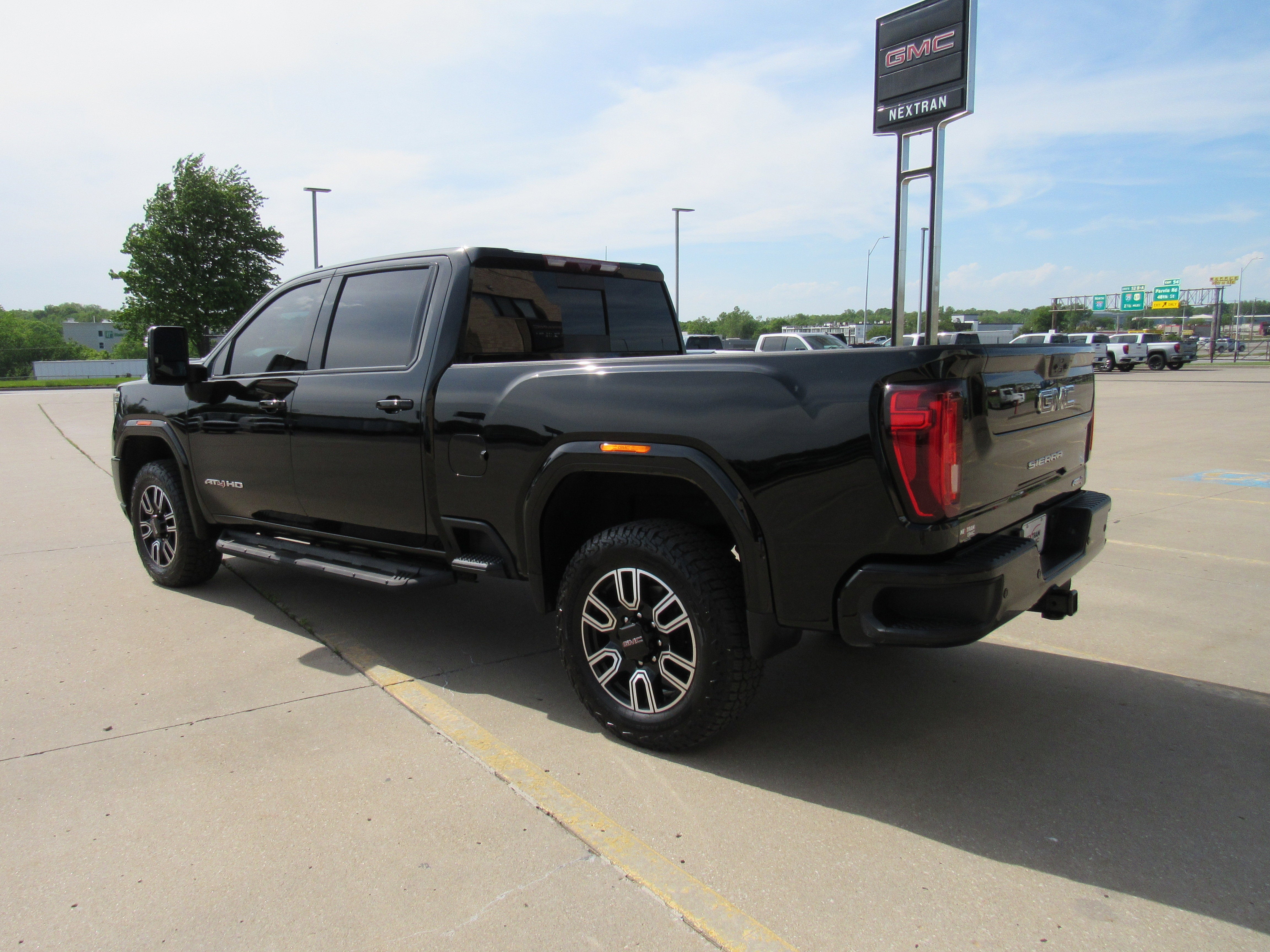 2023 GMC Sierra 2500 HD AT4
