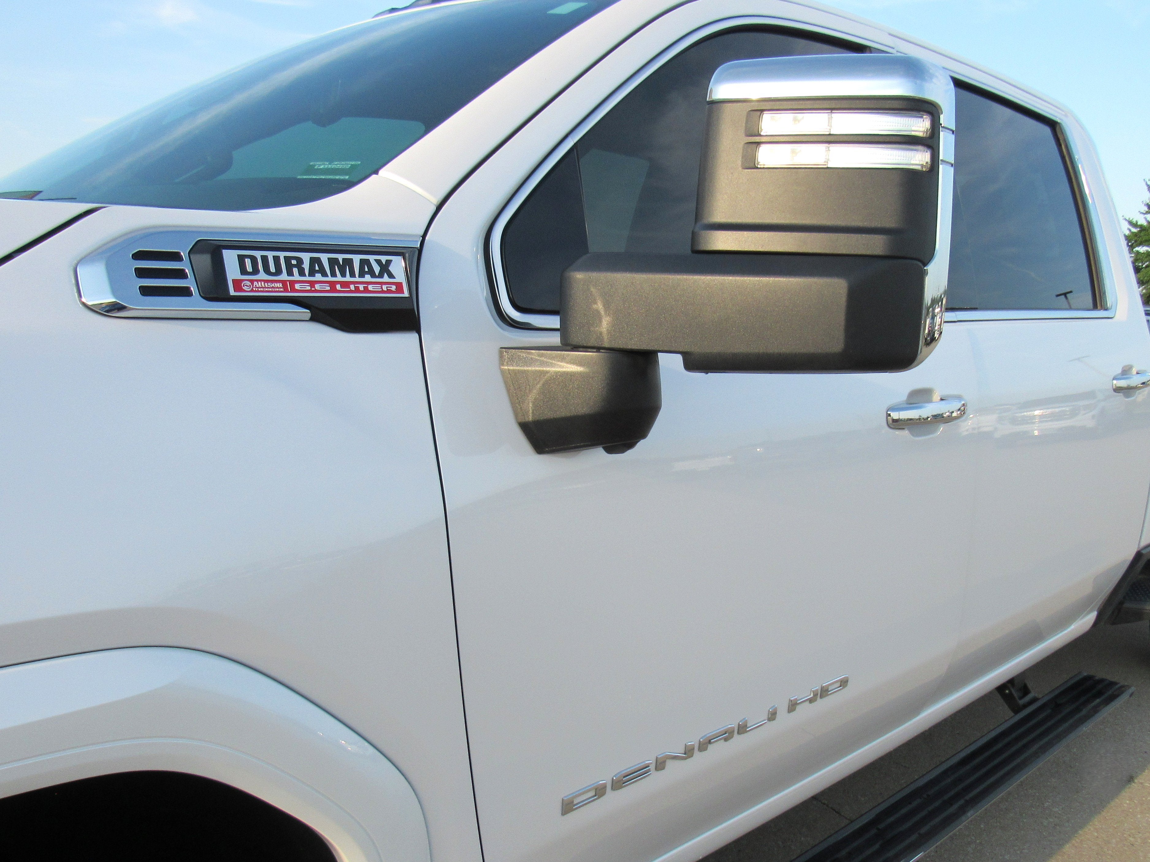 Used 2024 GMC Sierra 3500HD Denali with VIN 1GT49WEY6RF128200 for sale in Kansas City