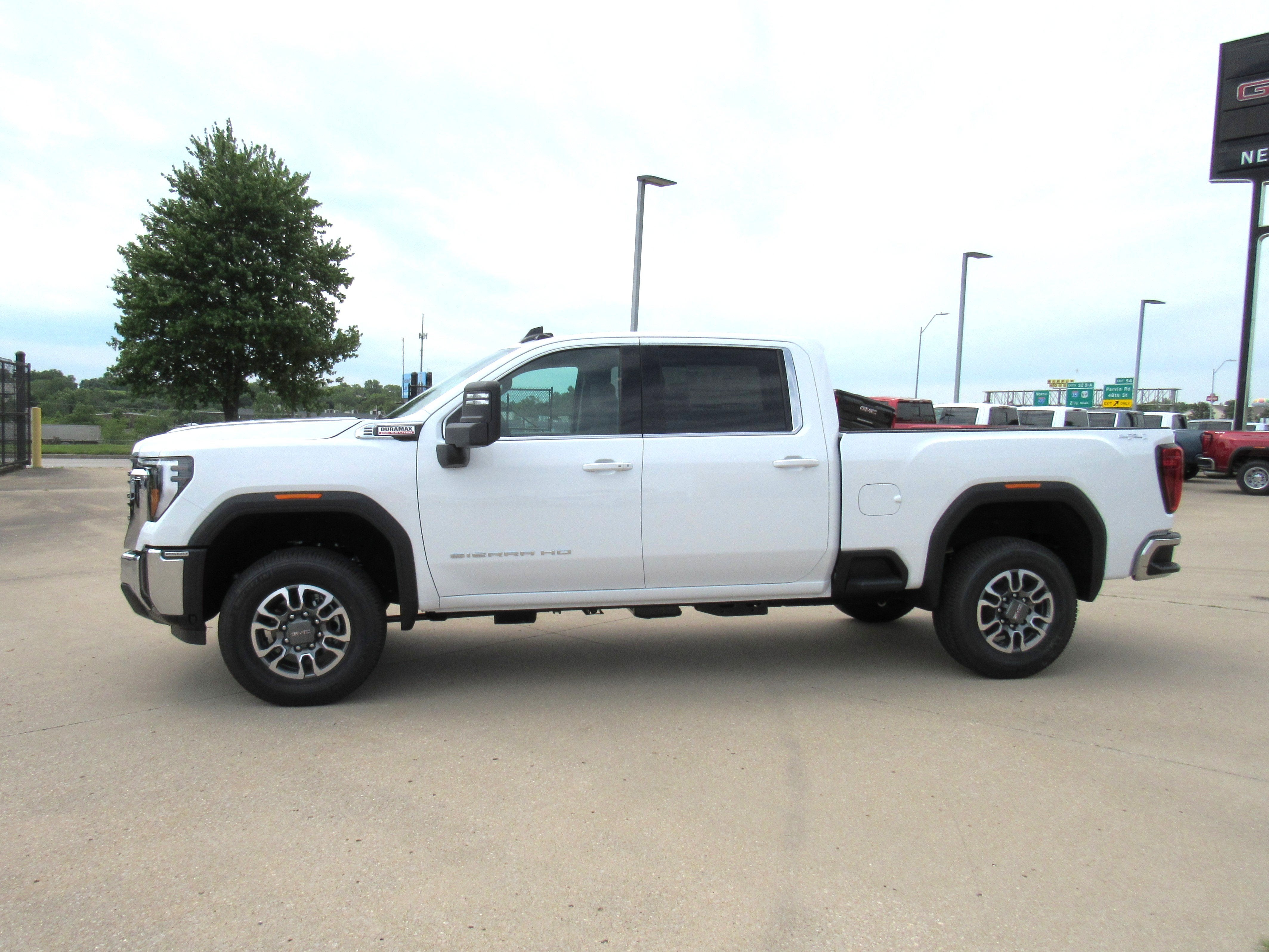 2026 GMC Sierra 2500 HD SLE
