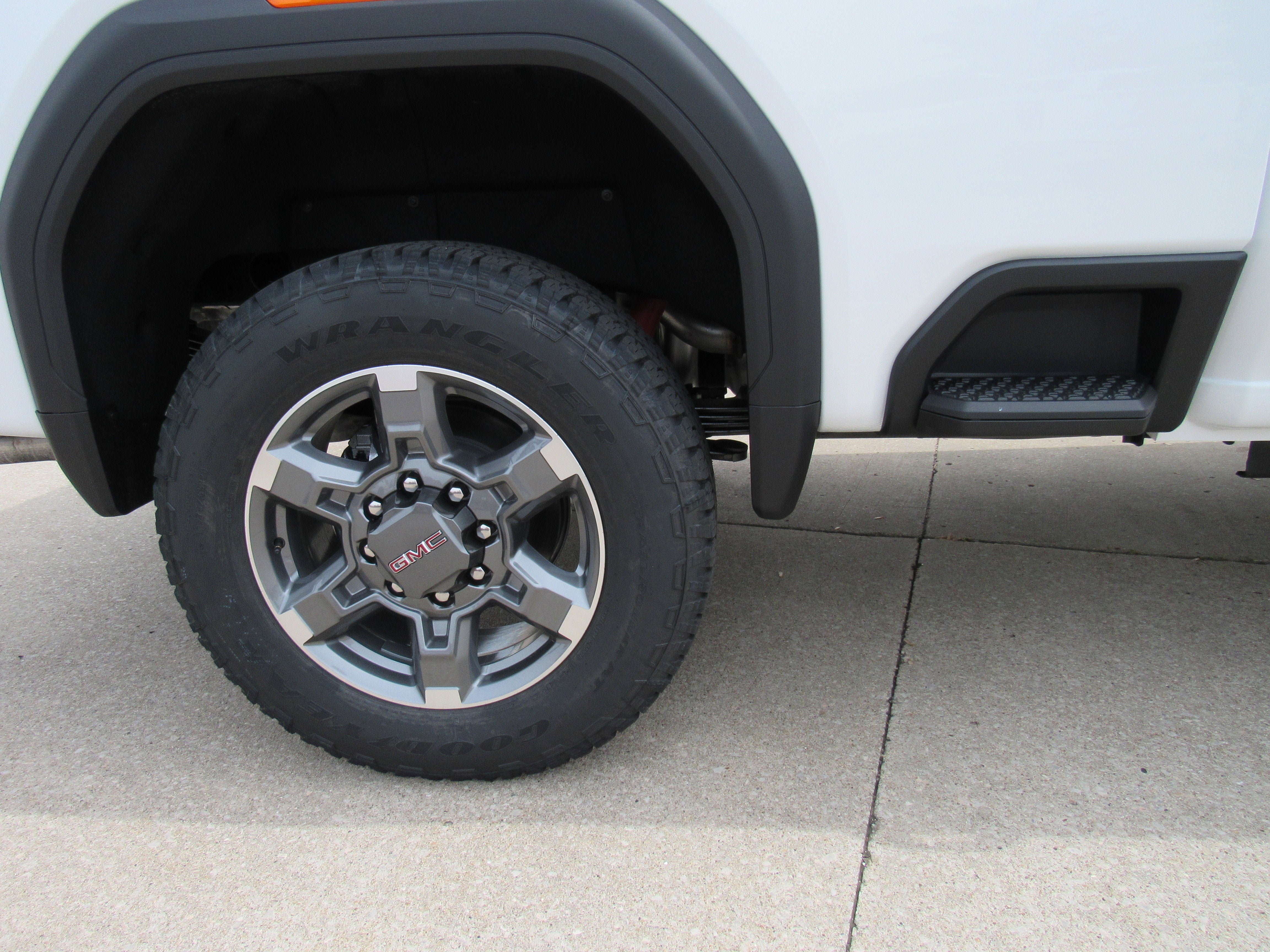 2025 GMC Sierra 2500 HD SLT