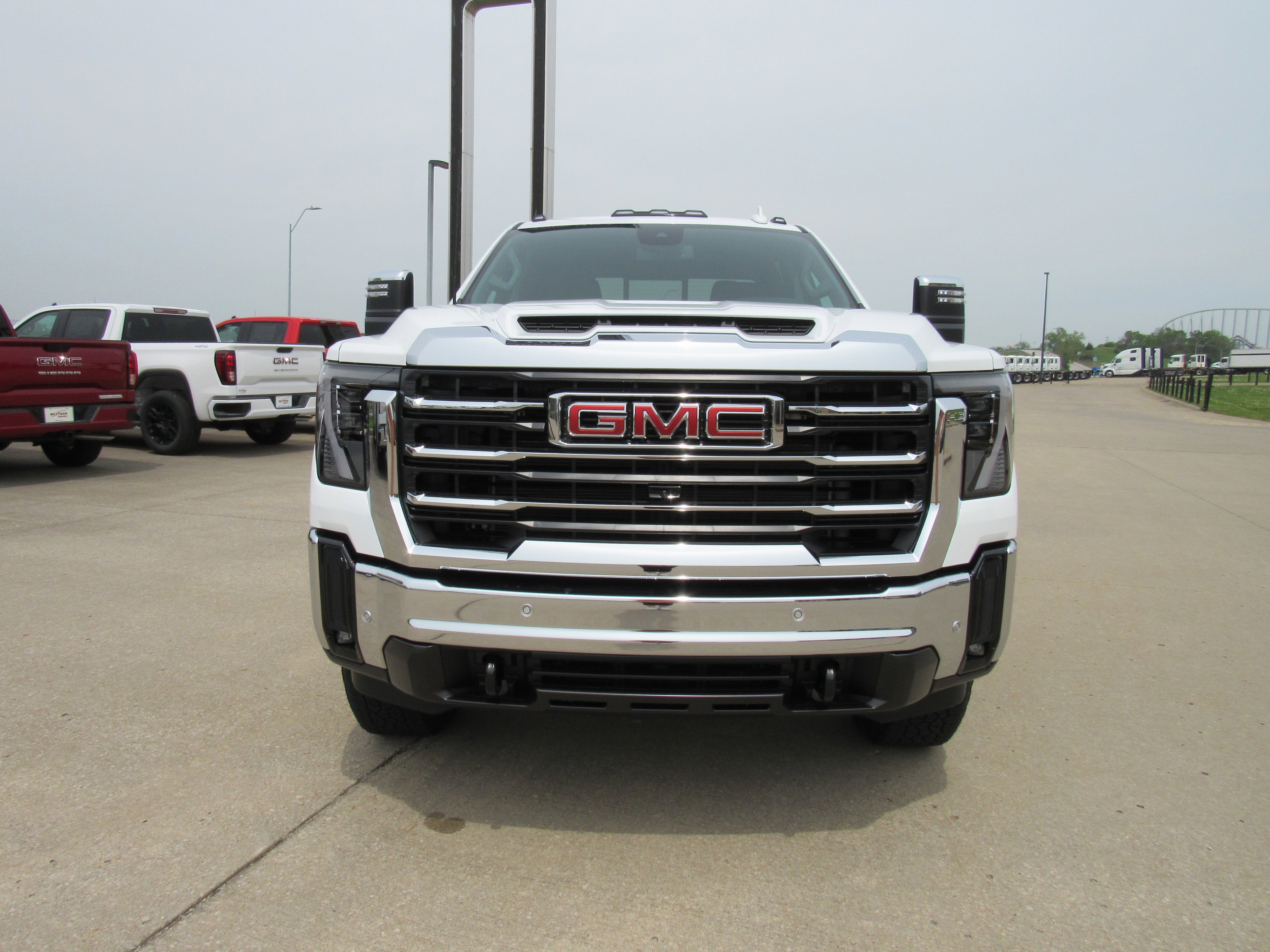 2025 GMC Sierra 2500 HD SLT
