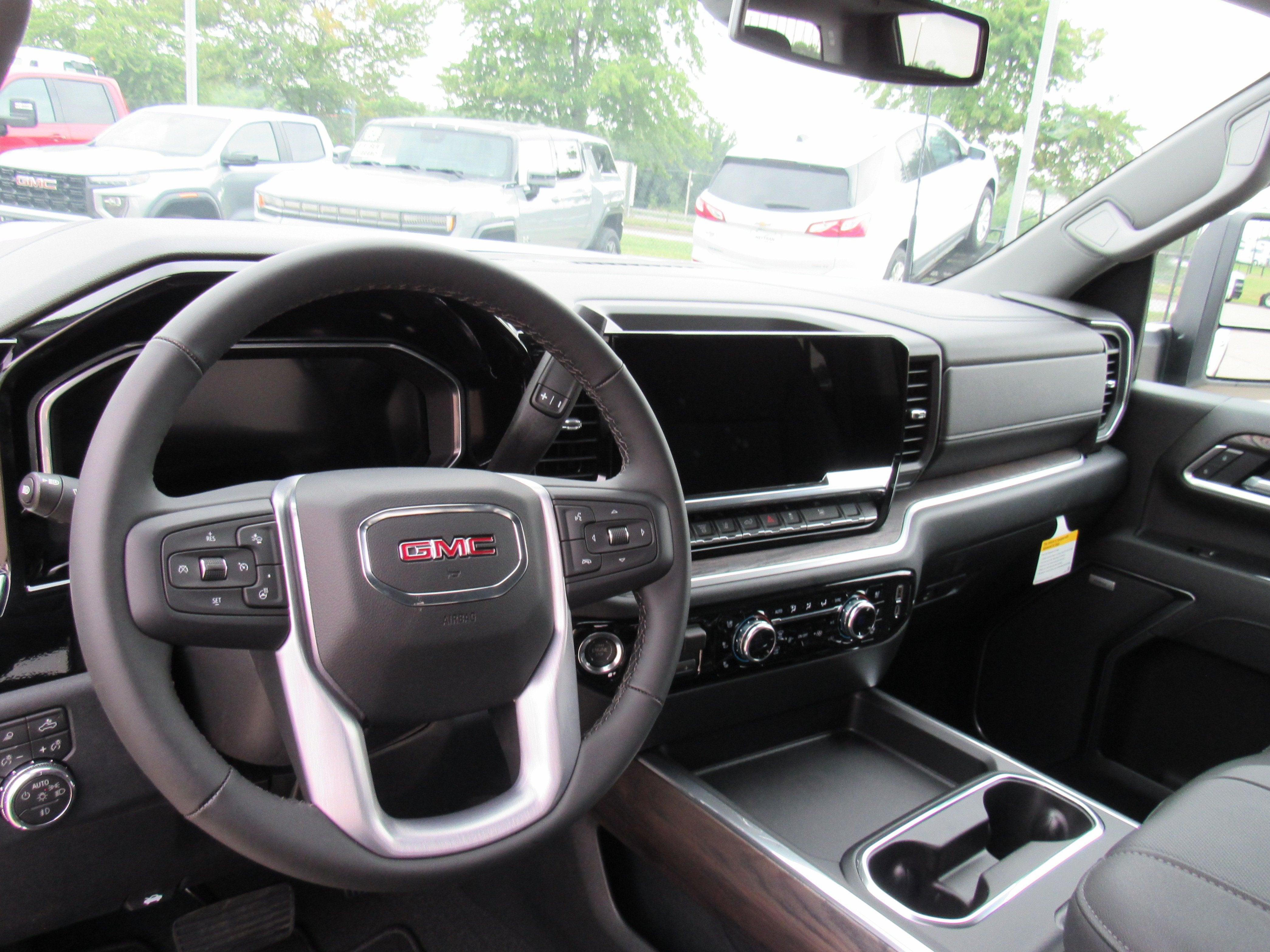 2026 GMC Sierra 2500 HD SLT