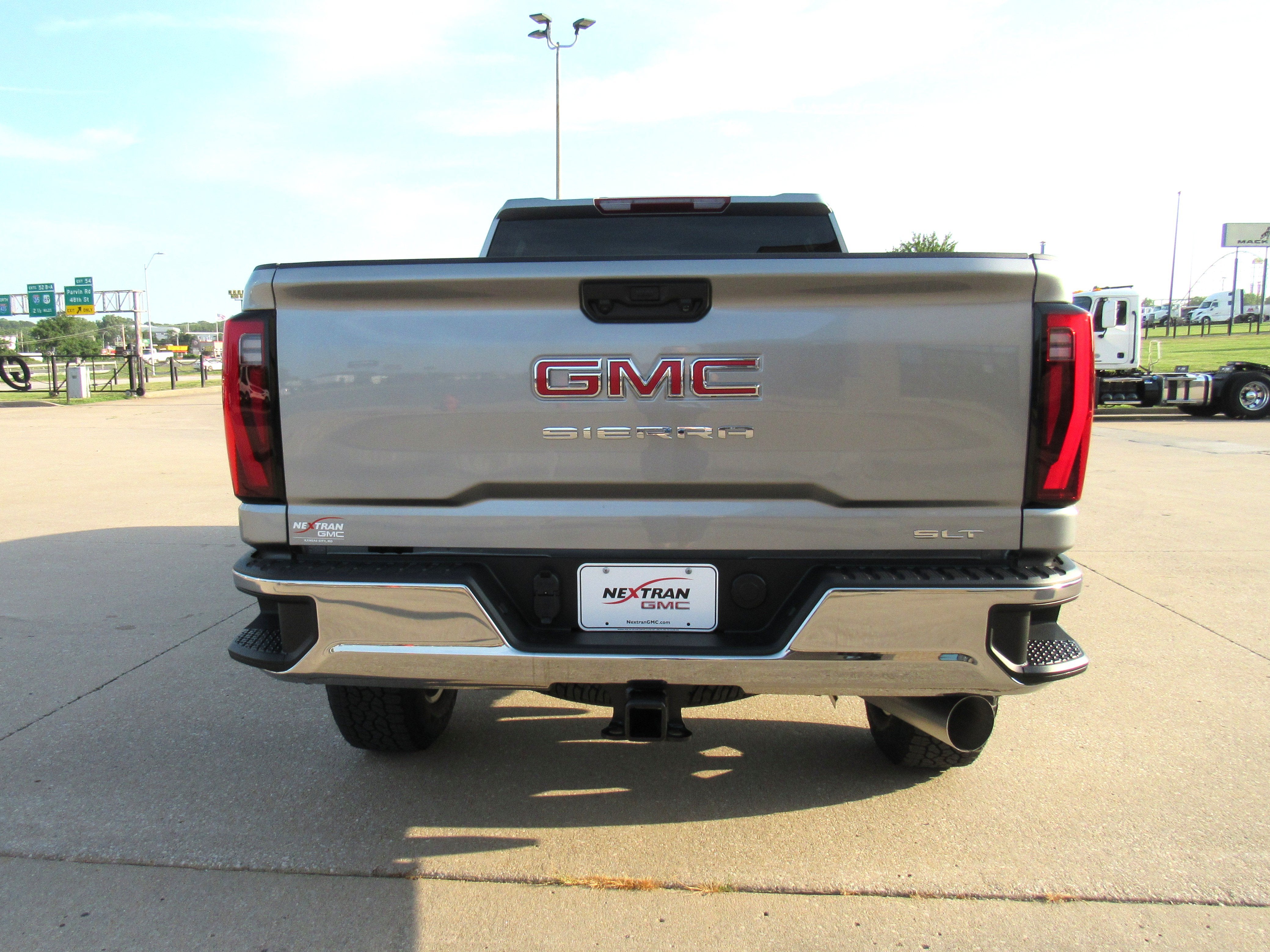 2026 GMC Sierra 2500 HD SLT