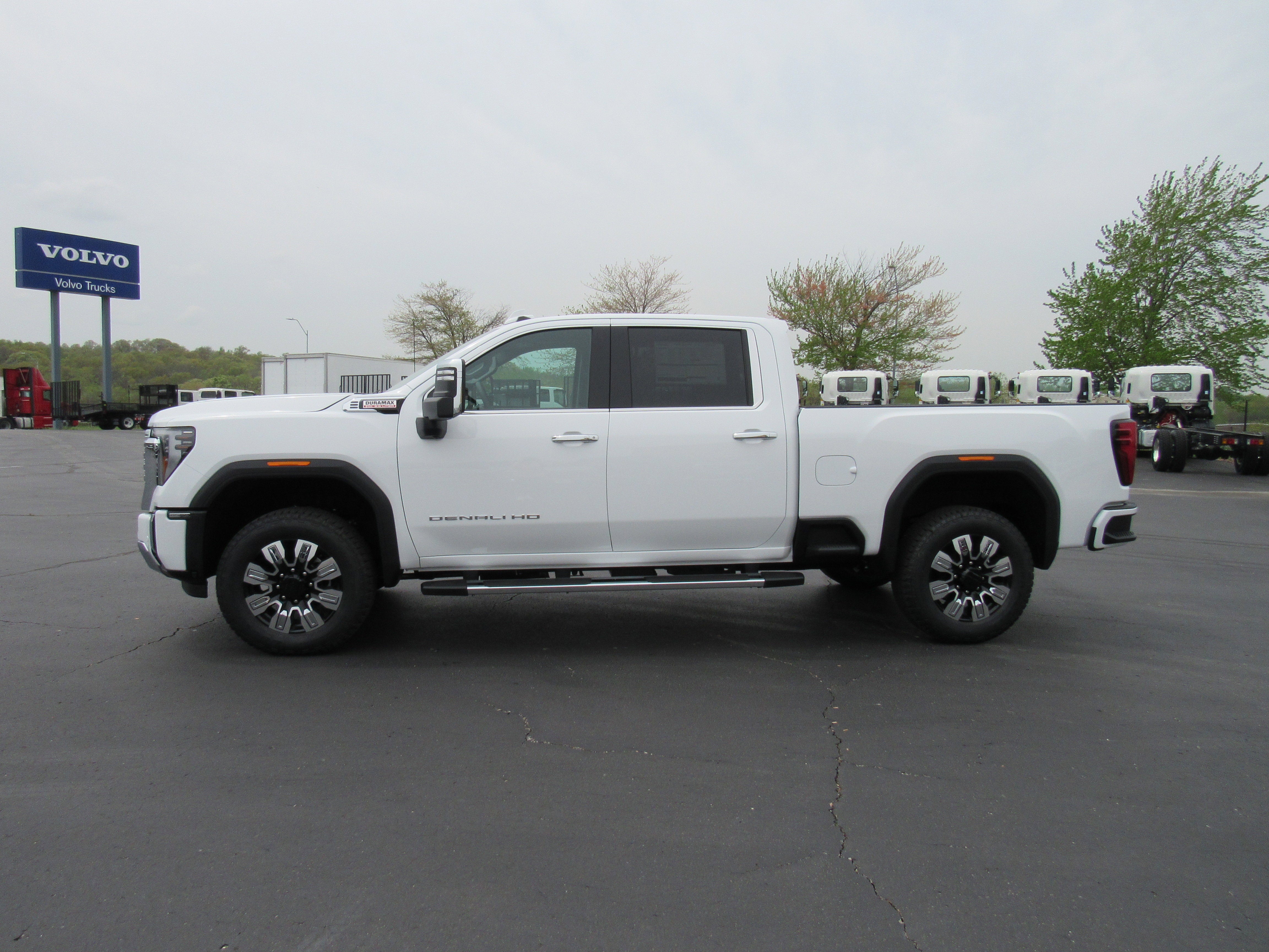 2025 GMC Sierra 2500 HD Denali