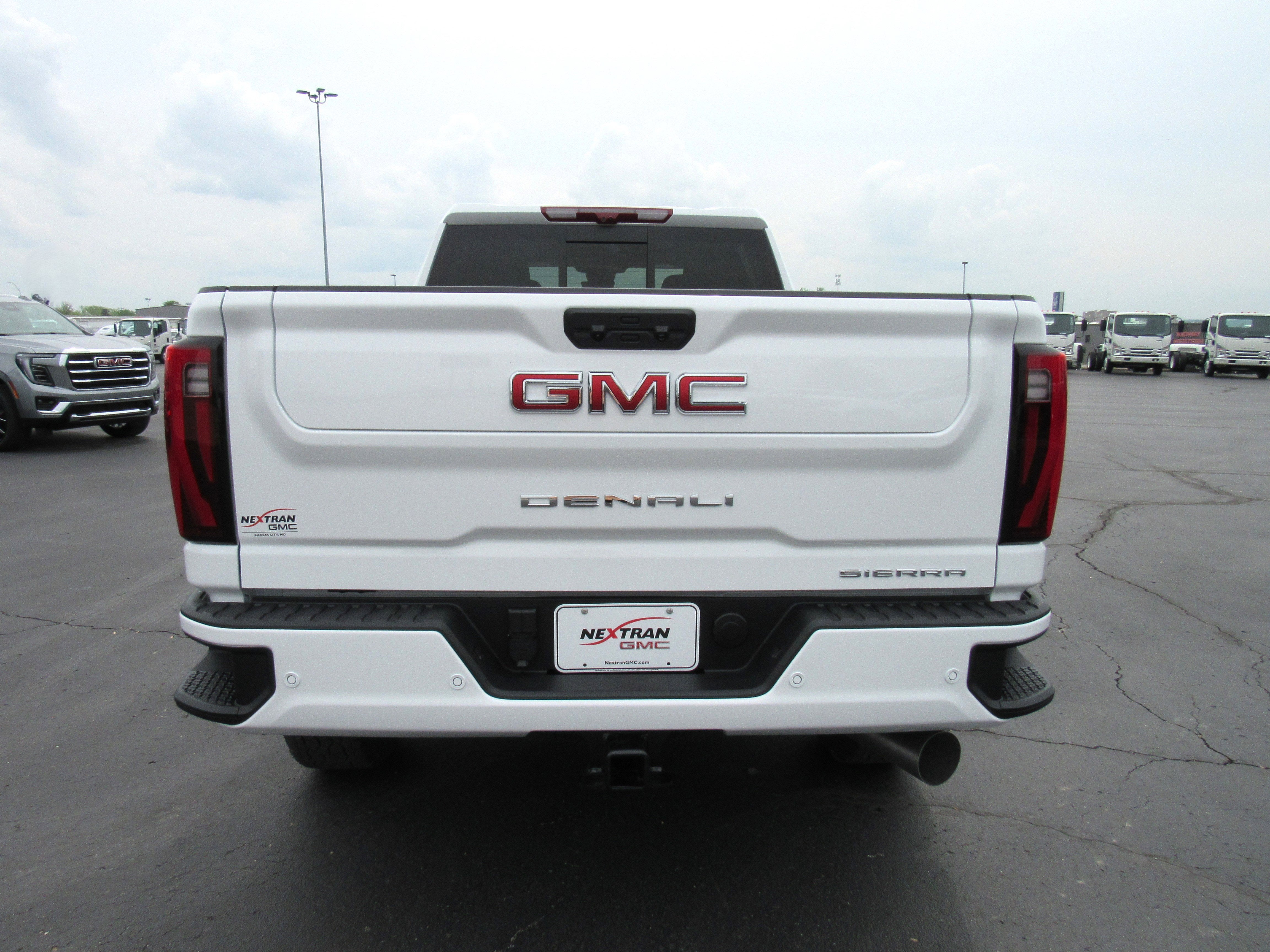 2025 GMC Sierra 2500 HD Denali