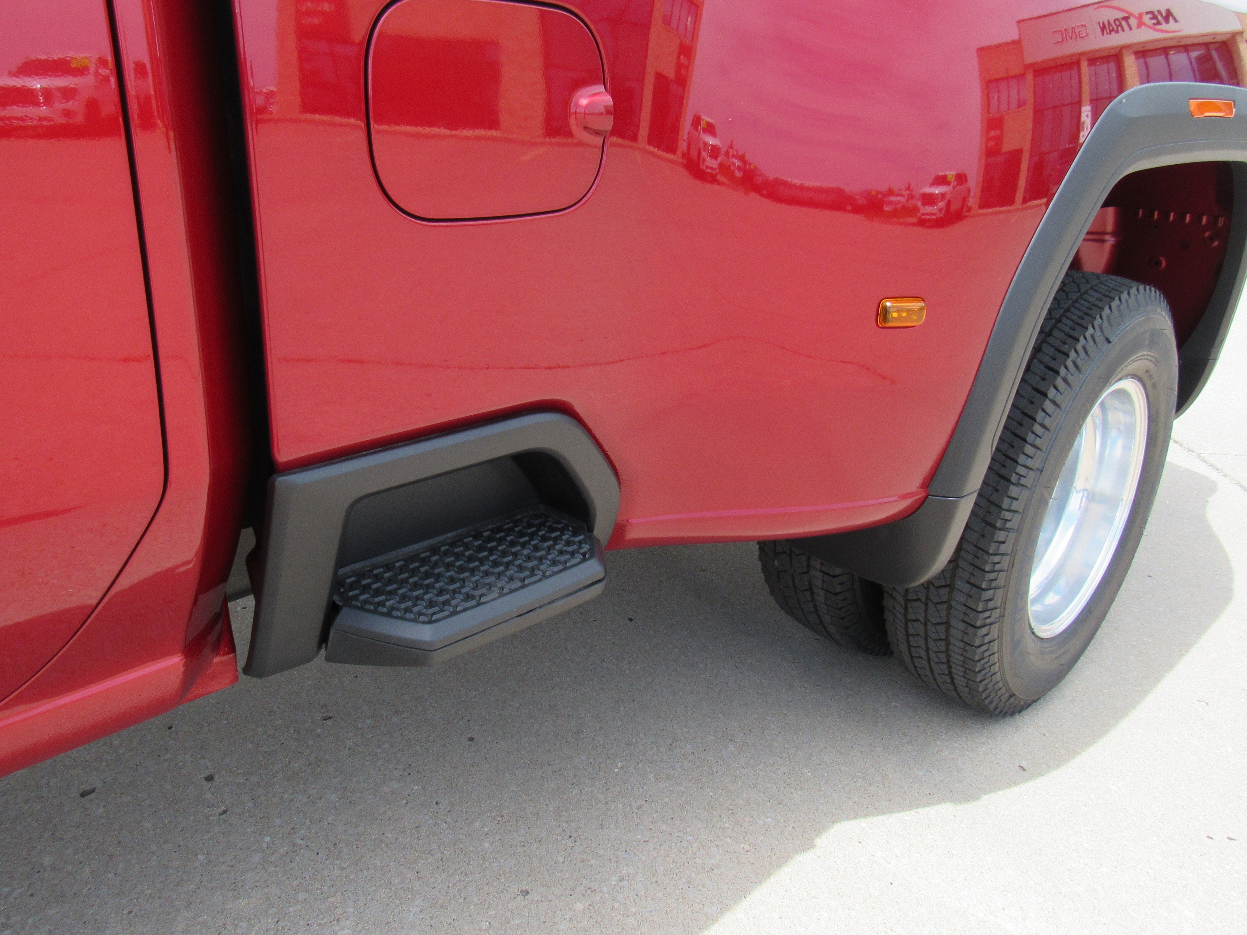 2026 GMC Sierra 3500 HD SLT DRW