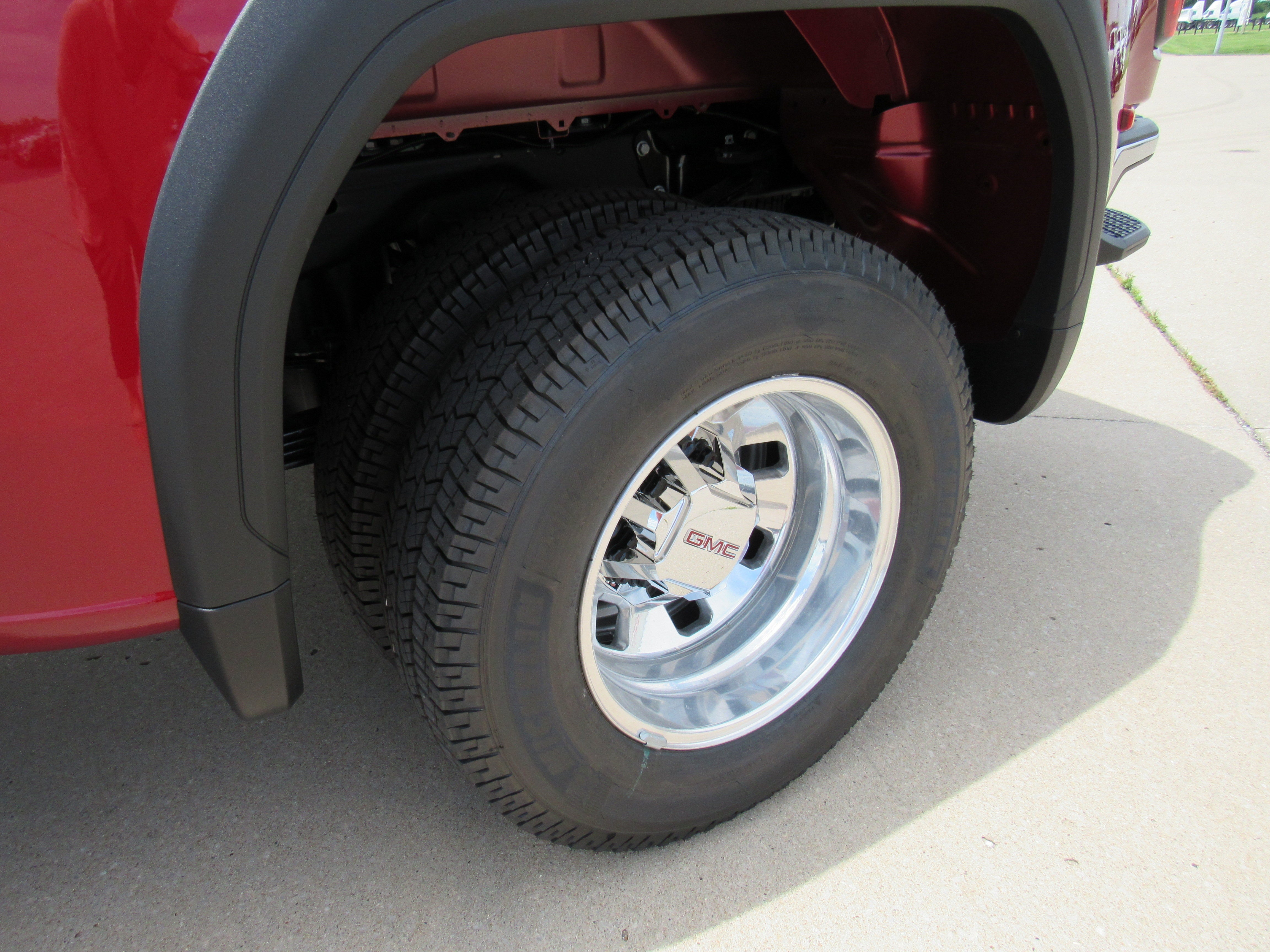 2026 GMC Sierra 3500 HD SLT DRW
