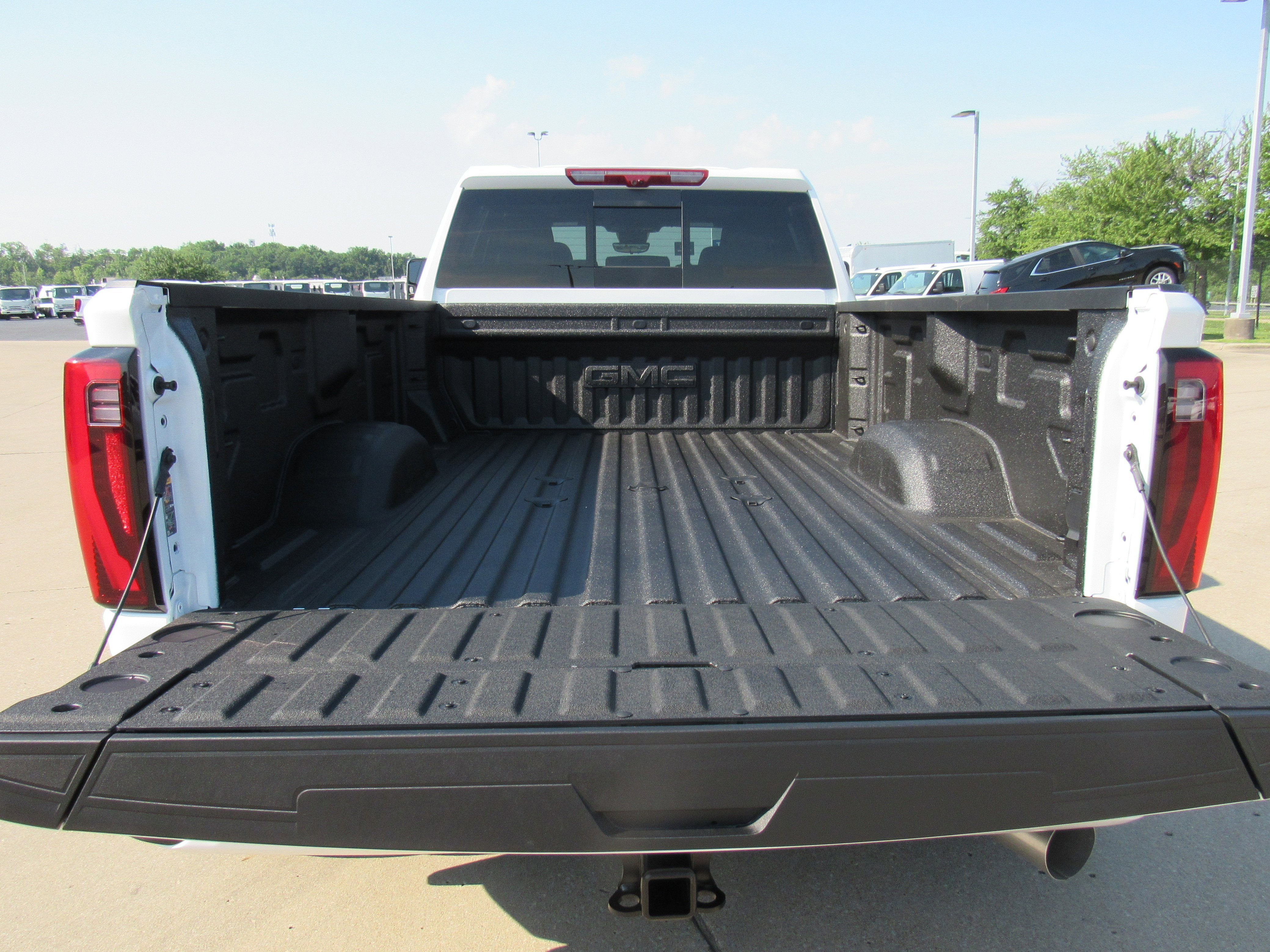 2026 GMC Sierra 3500 HD Denali DRW