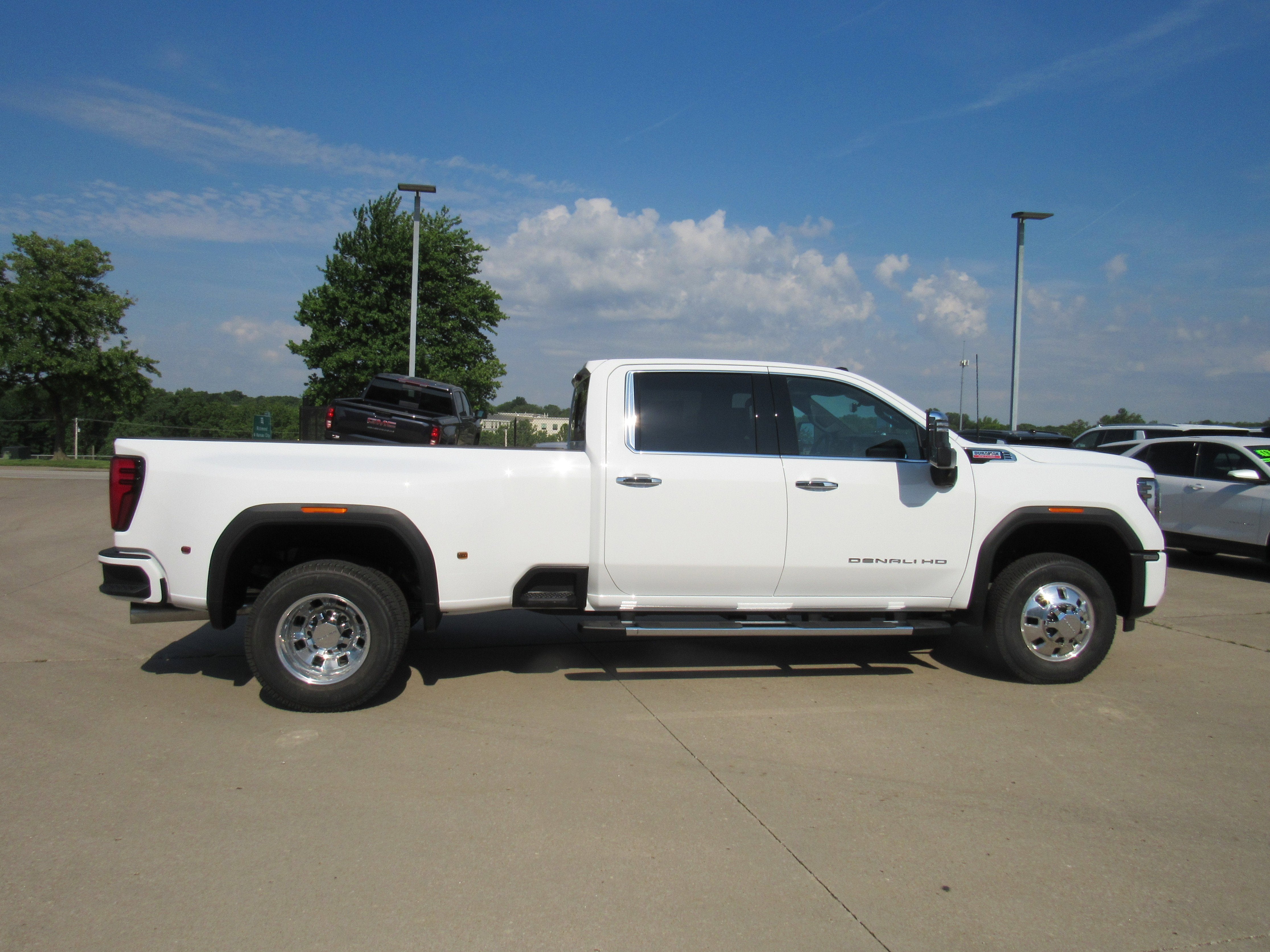 2026 GMC Sierra 3500 HD Denali DRW