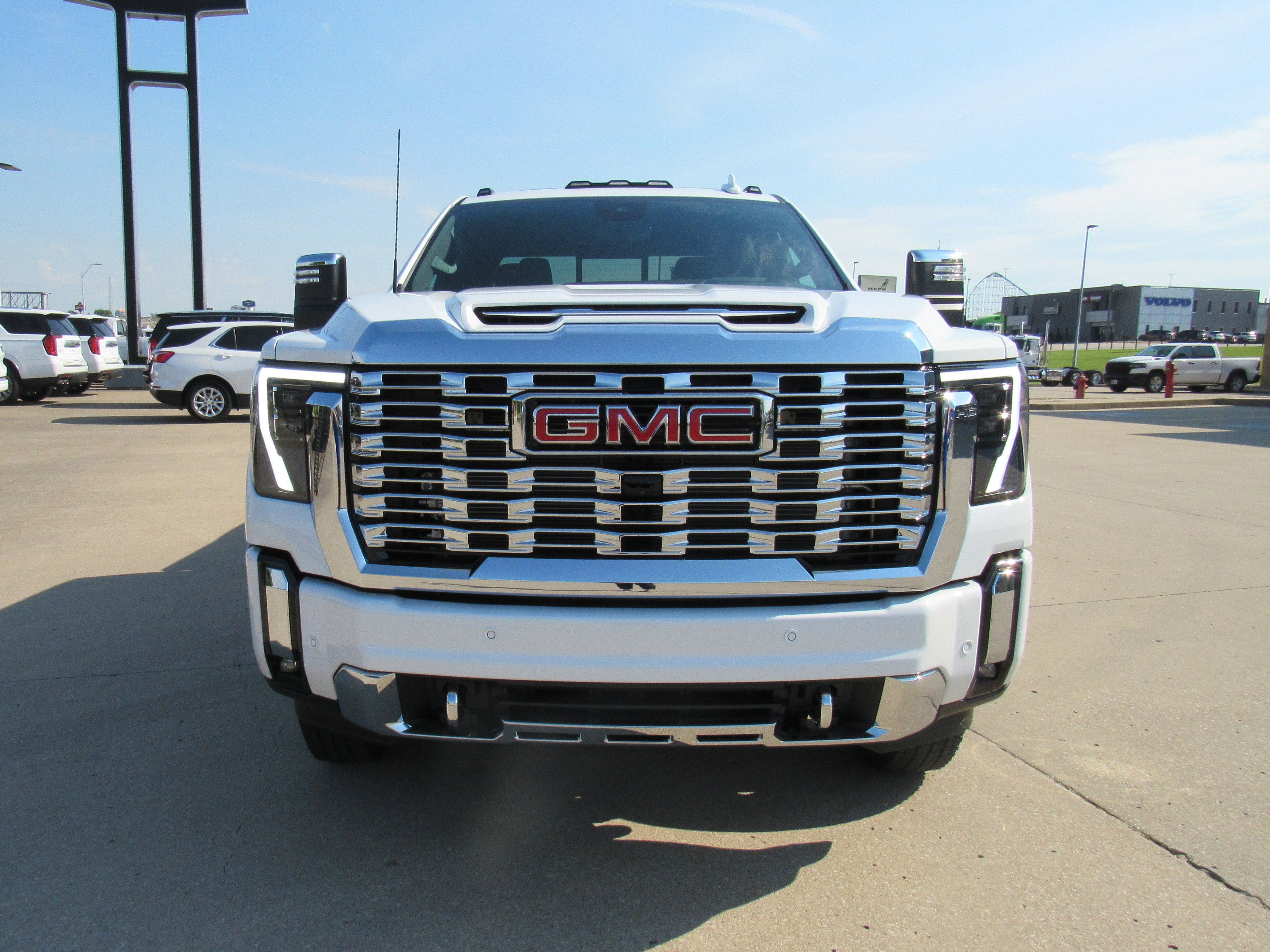 2026 GMC Sierra 3500 HD Denali DRW
