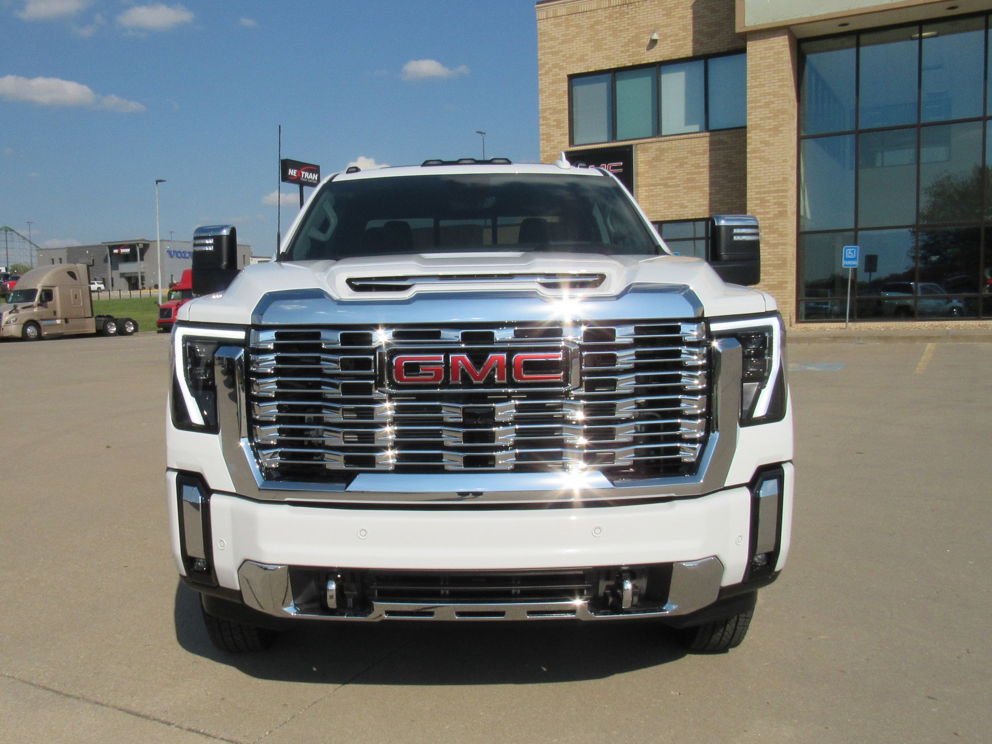 2026 GMC Sierra 3500 HD Denali