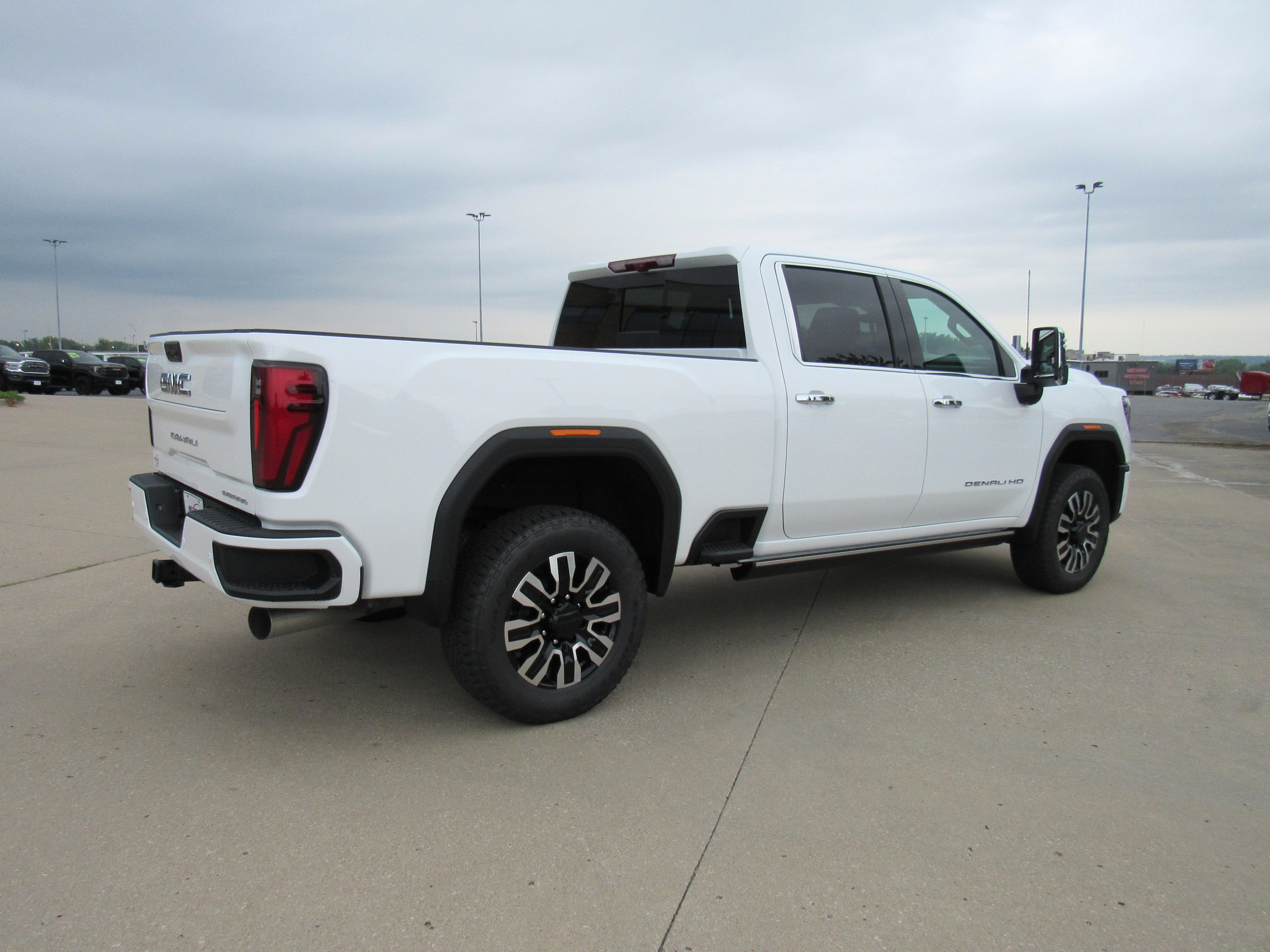2026 GMC Sierra 2500 HD Denali Ultimate