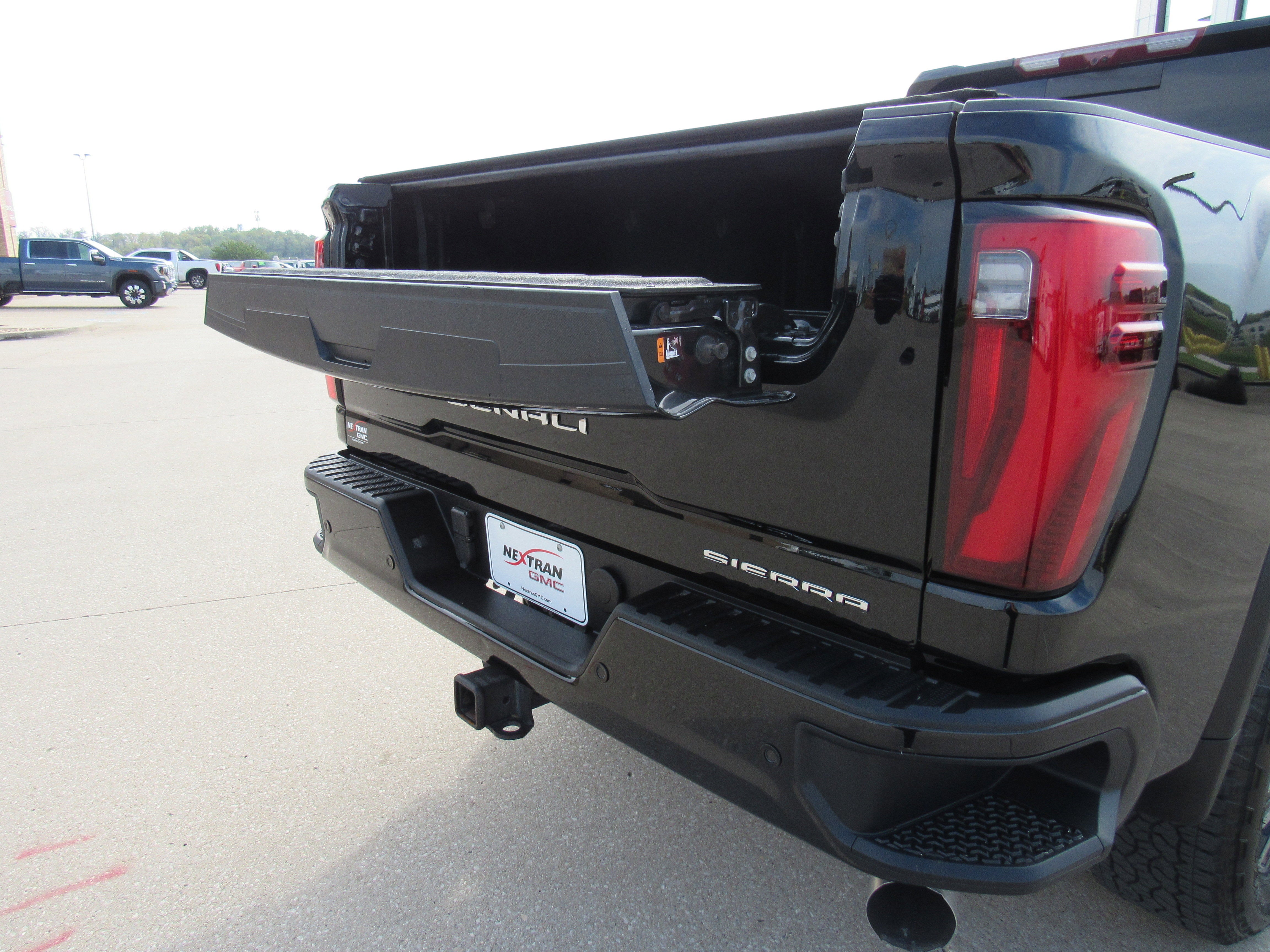 2025 GMC Sierra 3500 HD Denali Ultimate