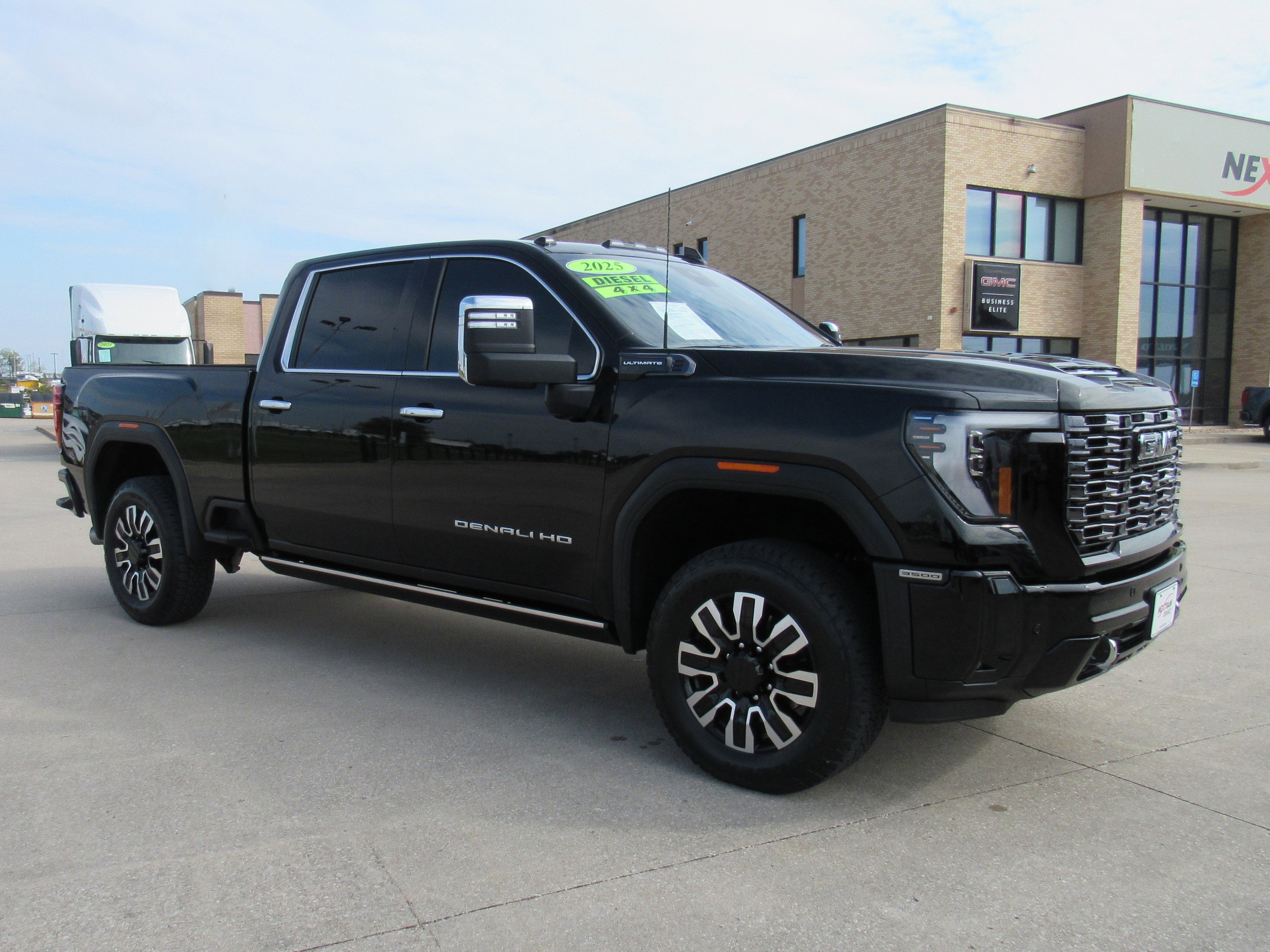2025 GMC Sierra 3500 HD Denali Ultimate