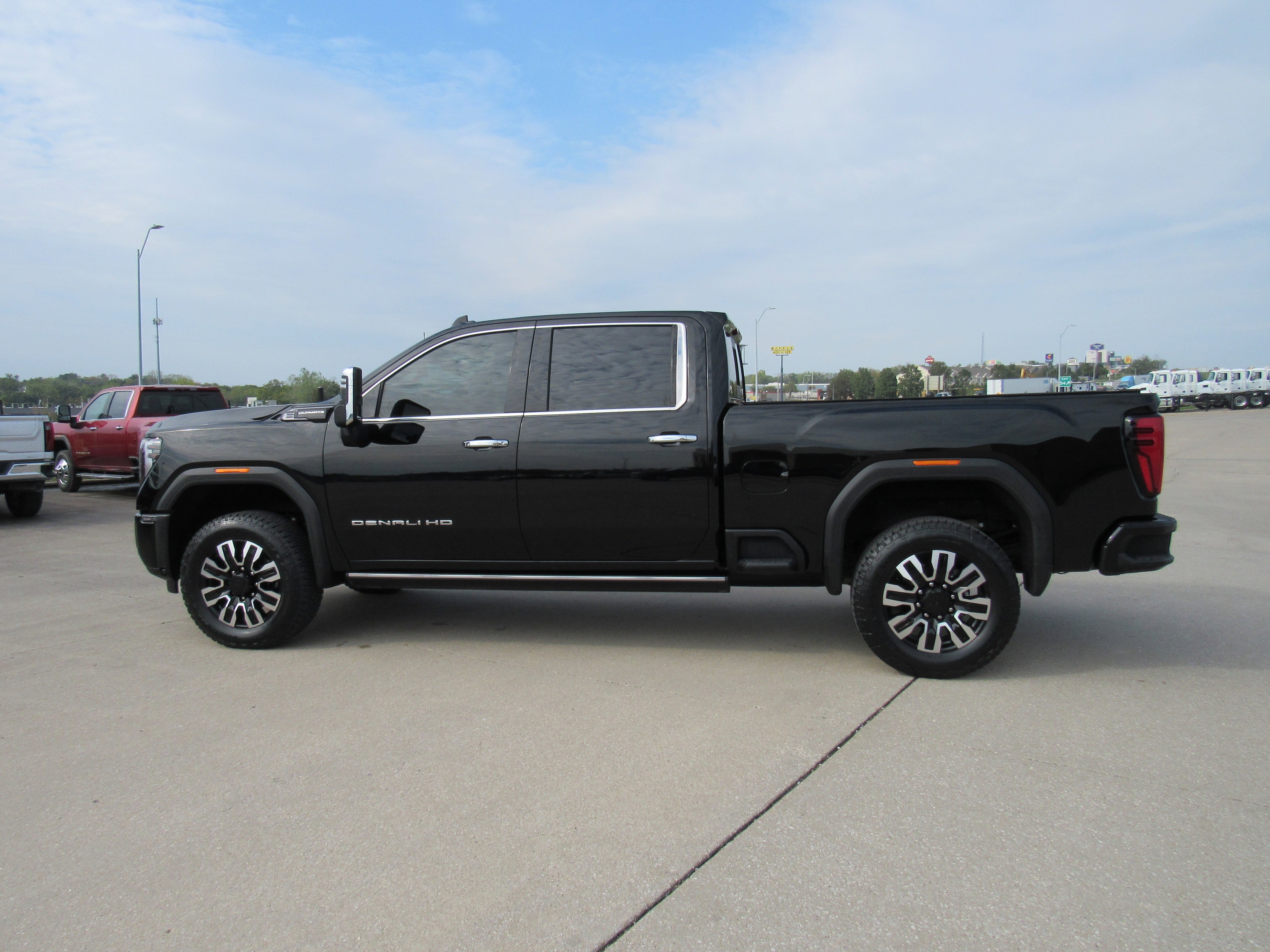 2025 GMC Sierra 3500 HD Denali Ultimate