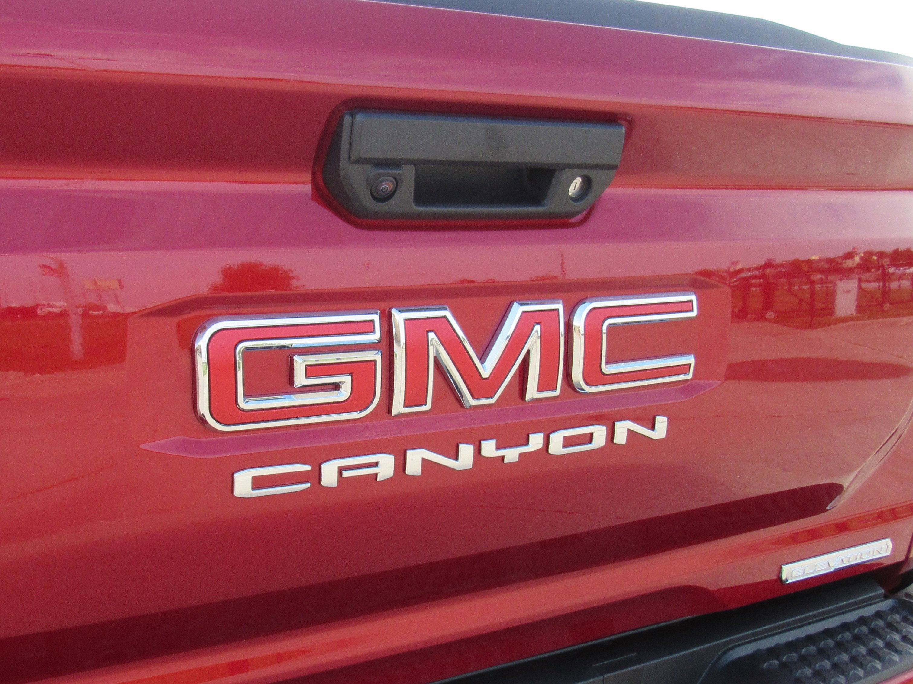 2026 GMC Canyon Elevation