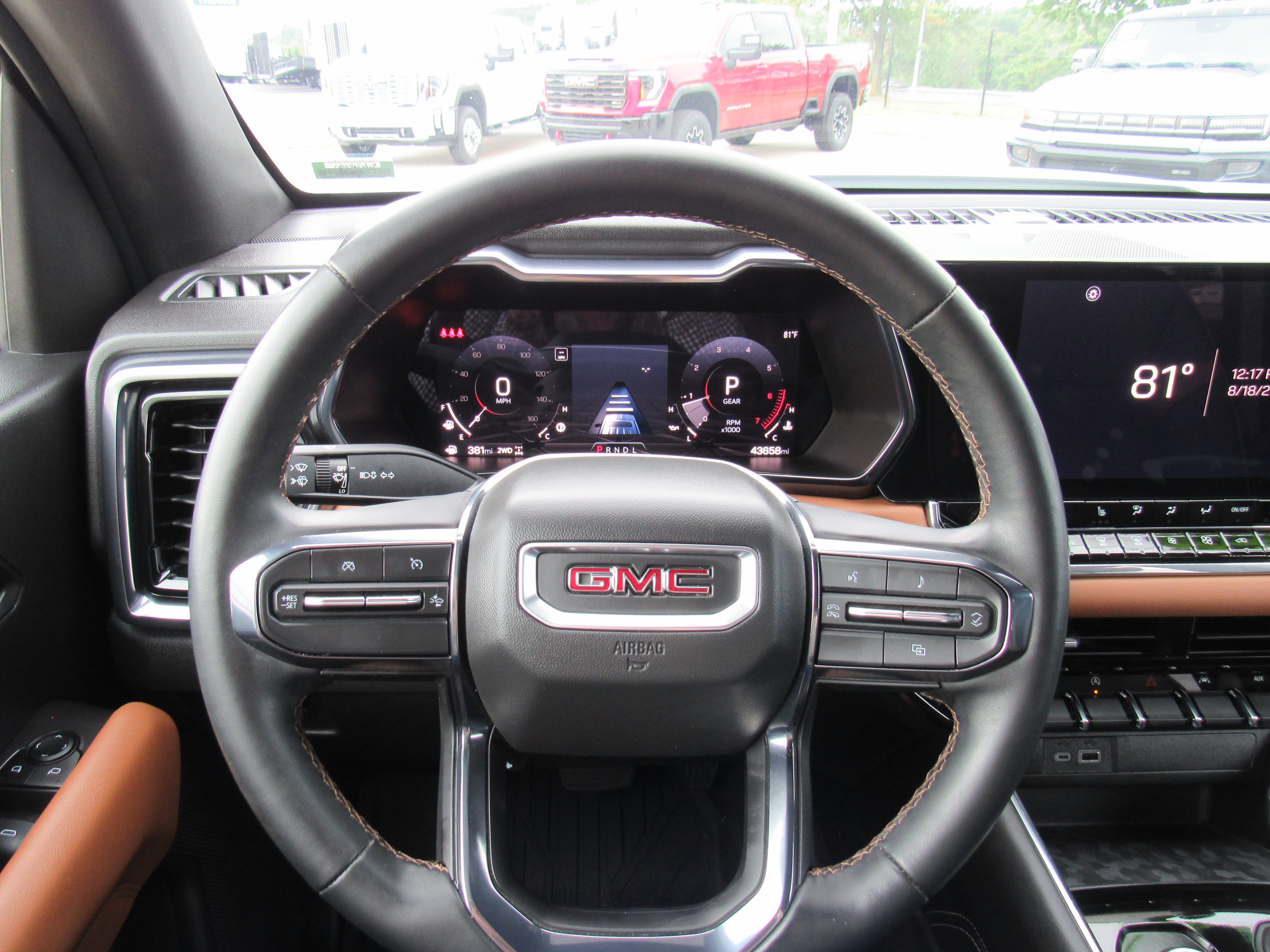 2024 GMC Canyon AT4