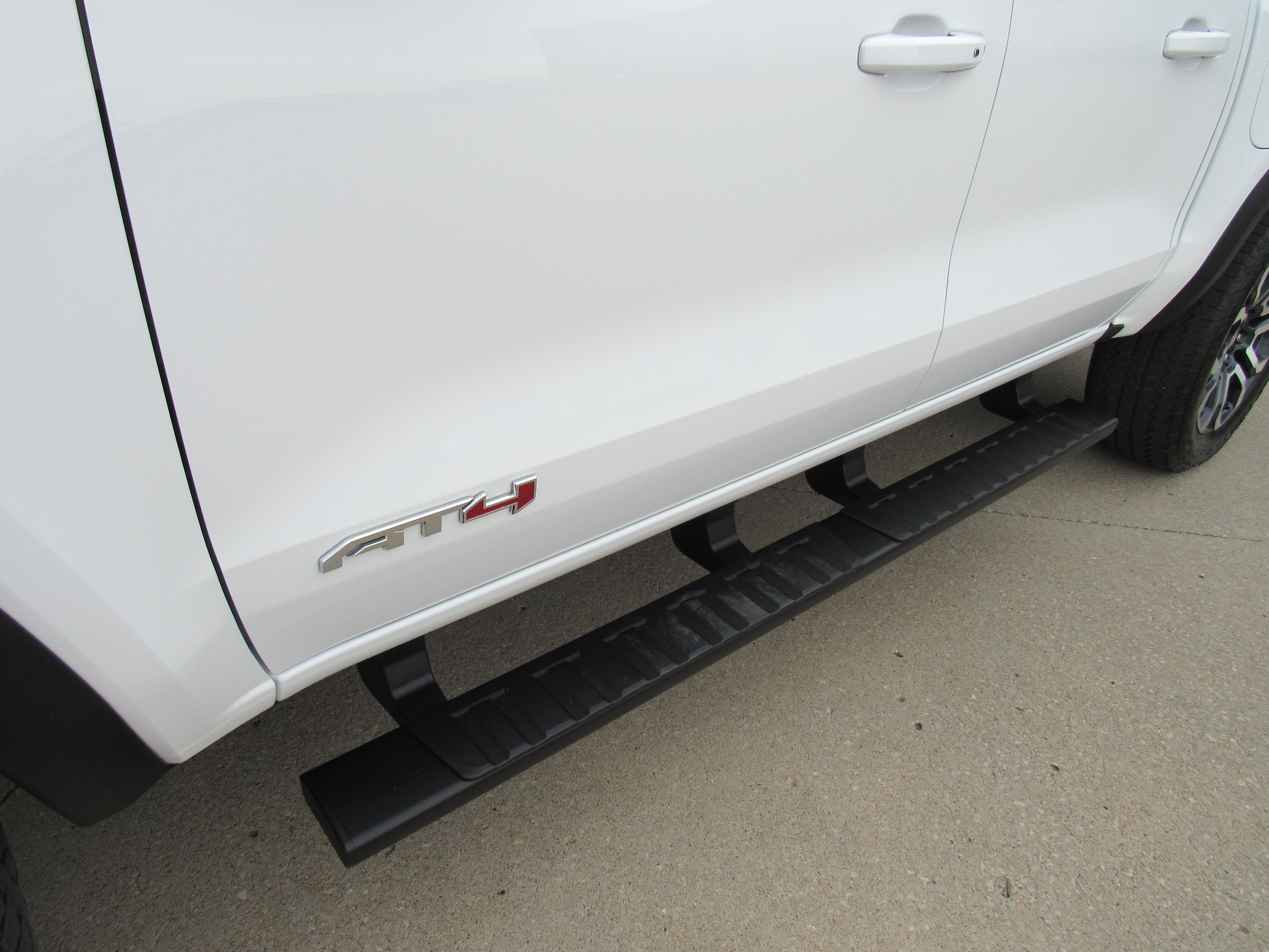 2024 GMC Canyon AT4