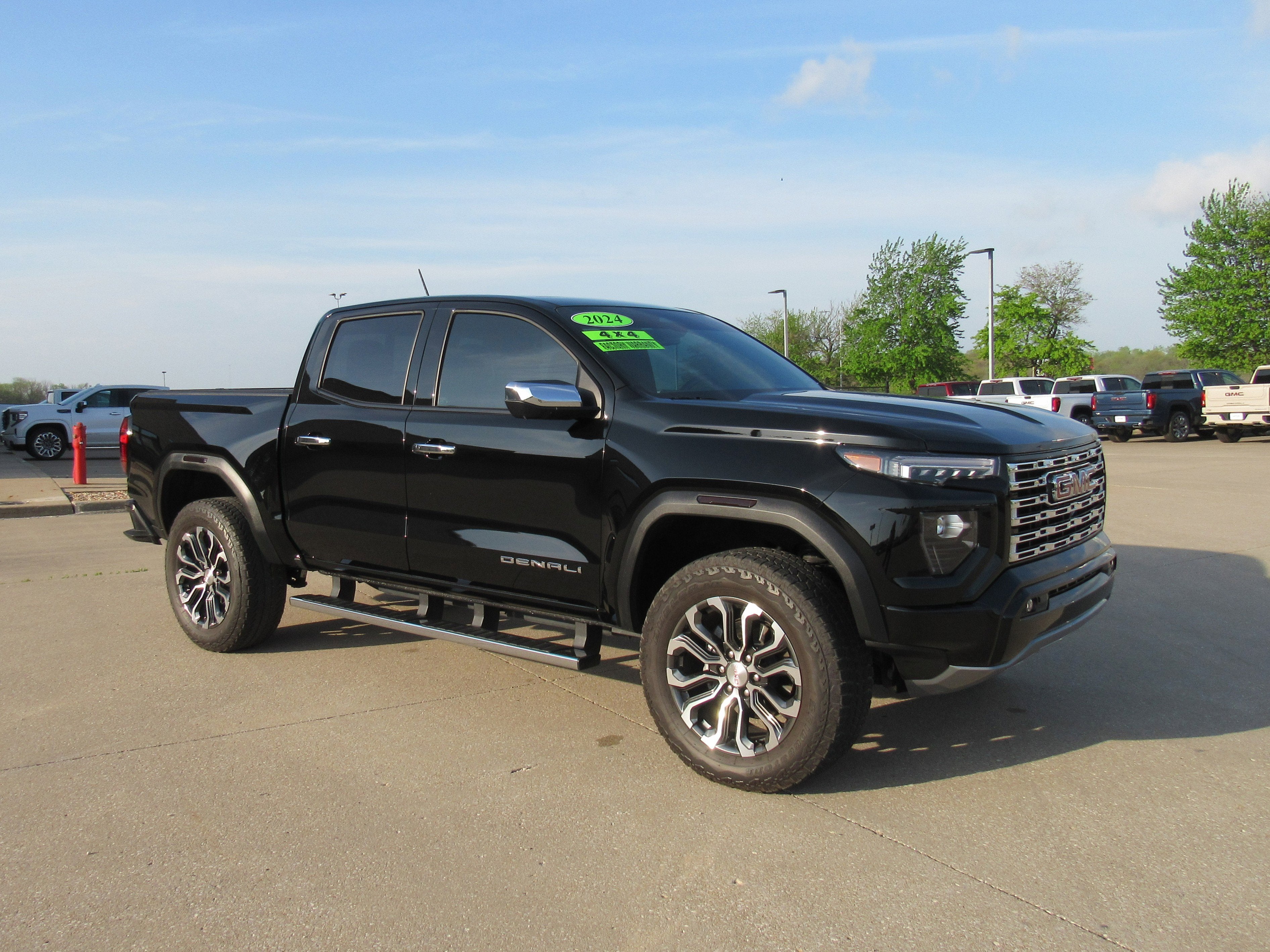 2024 GMC Canyon Denali