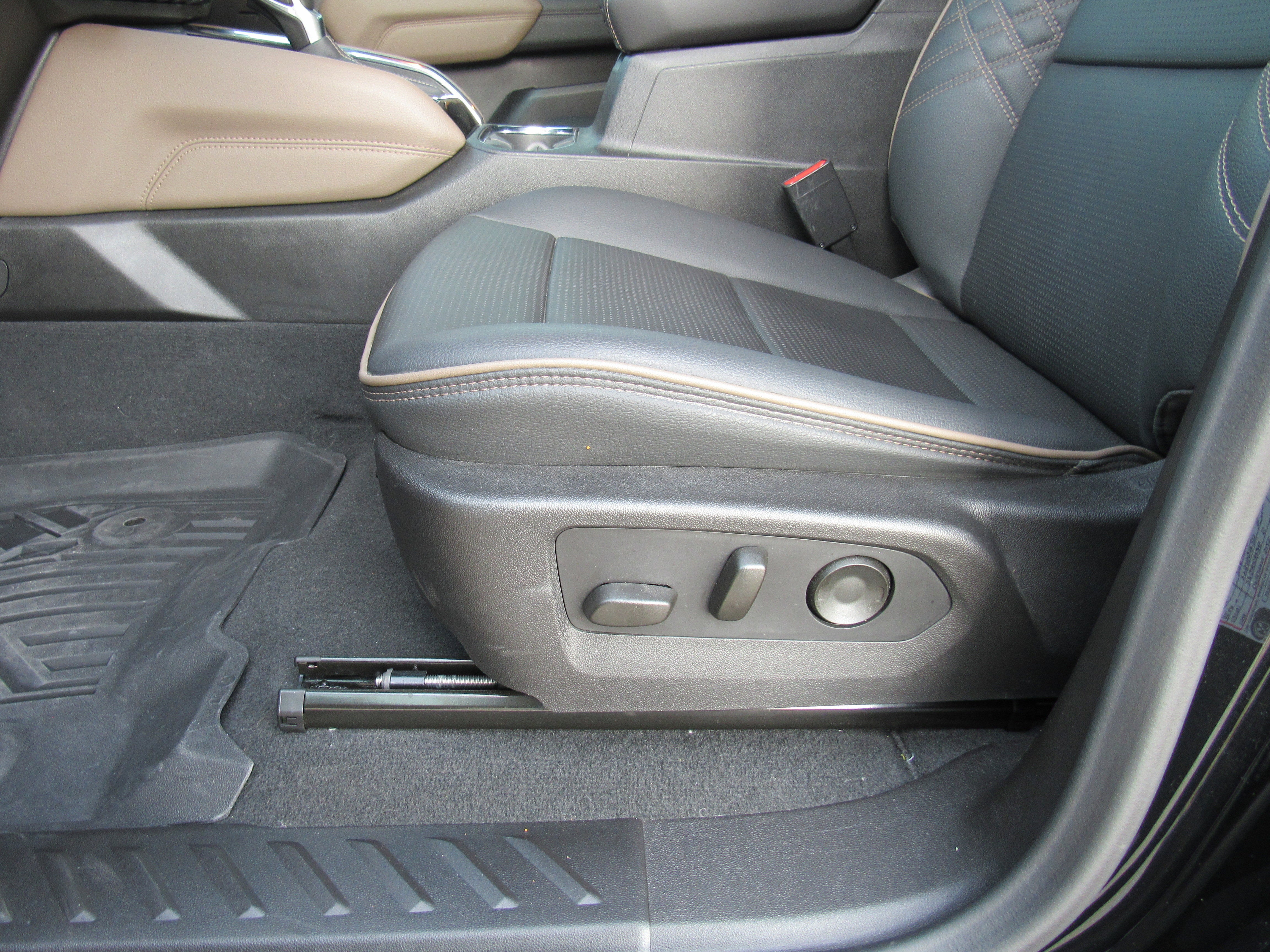 2024 GMC Canyon Denali