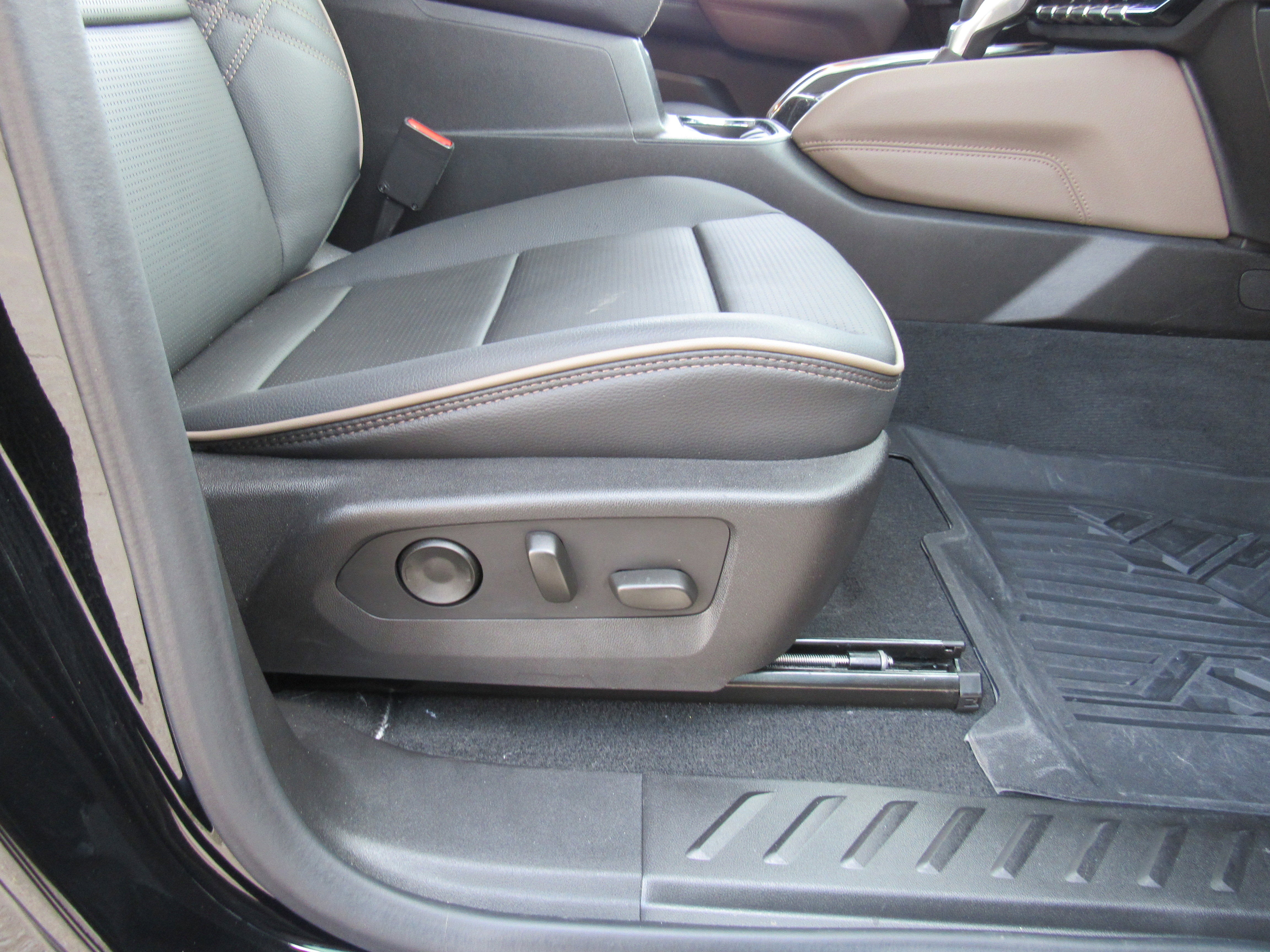 2024 GMC Canyon Denali